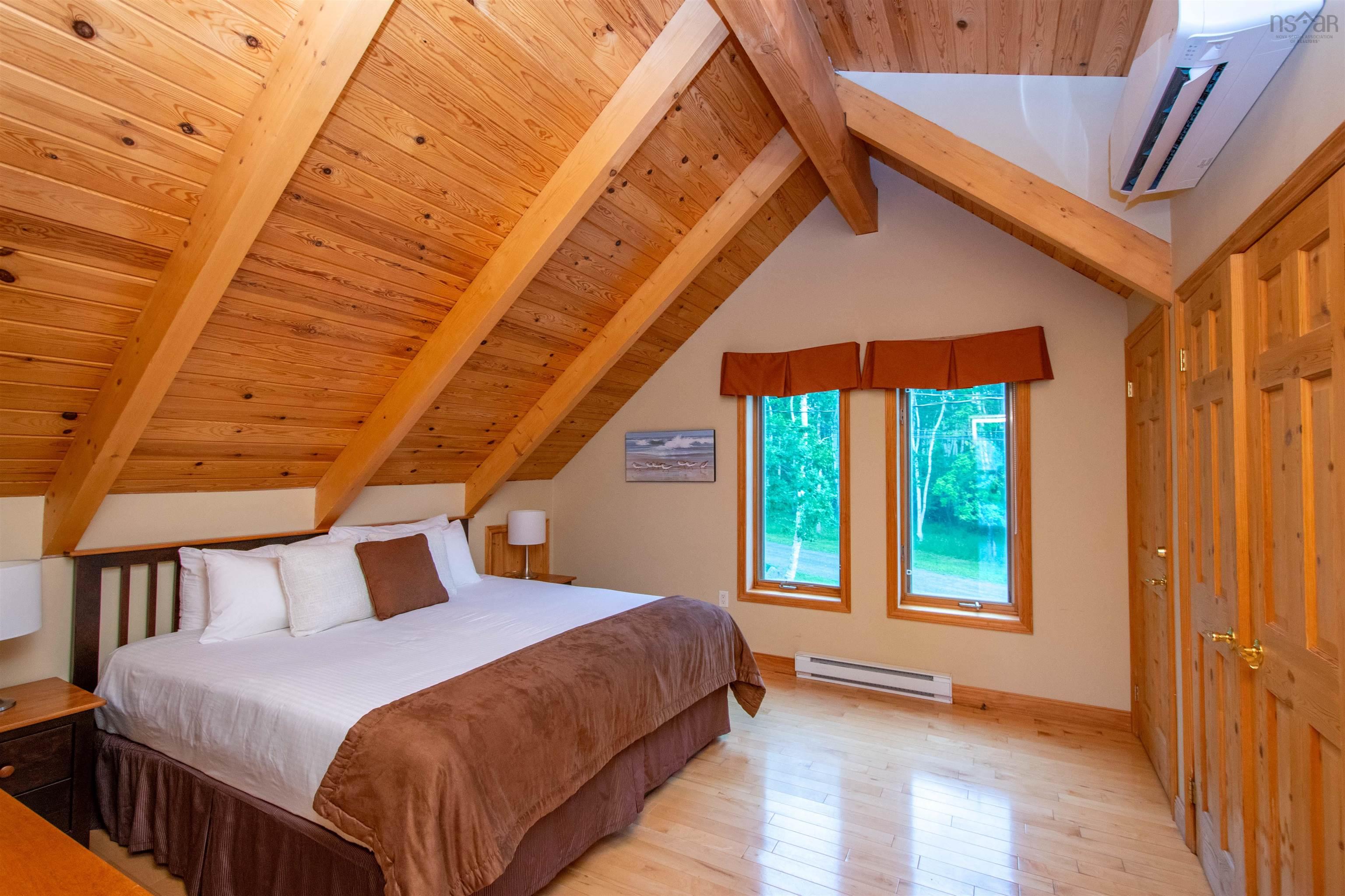 $2,000,000.00: 19-28 Thistle Lane, Braeshore