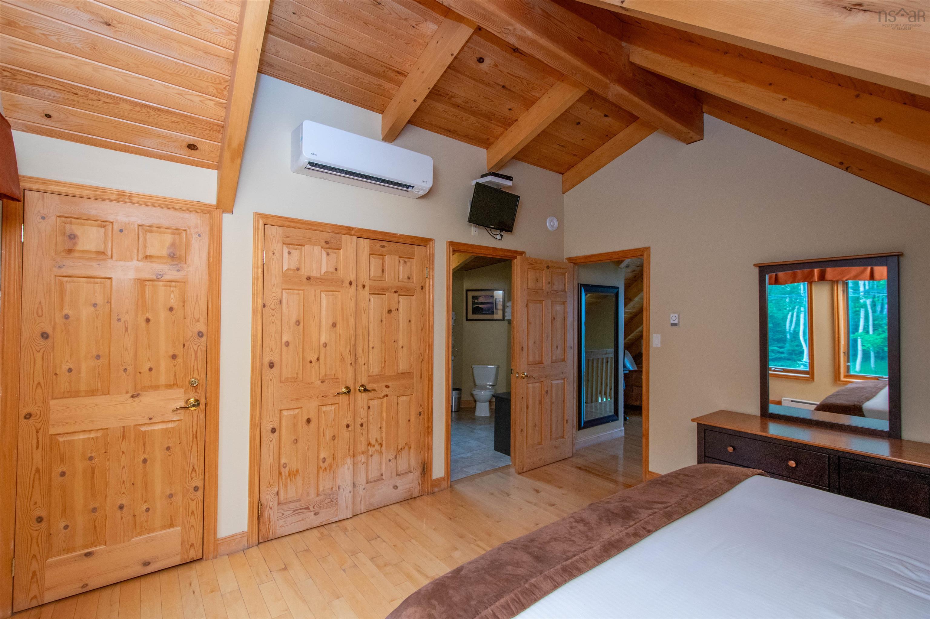 $2,000,000.00: 19-28 Thistle Lane, Braeshore