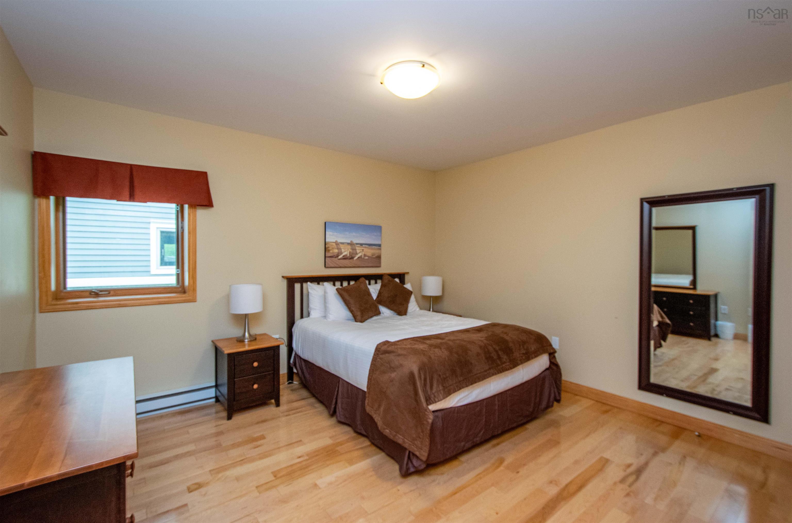 $2,000,000.00: 19-28 Thistle Lane, Braeshore