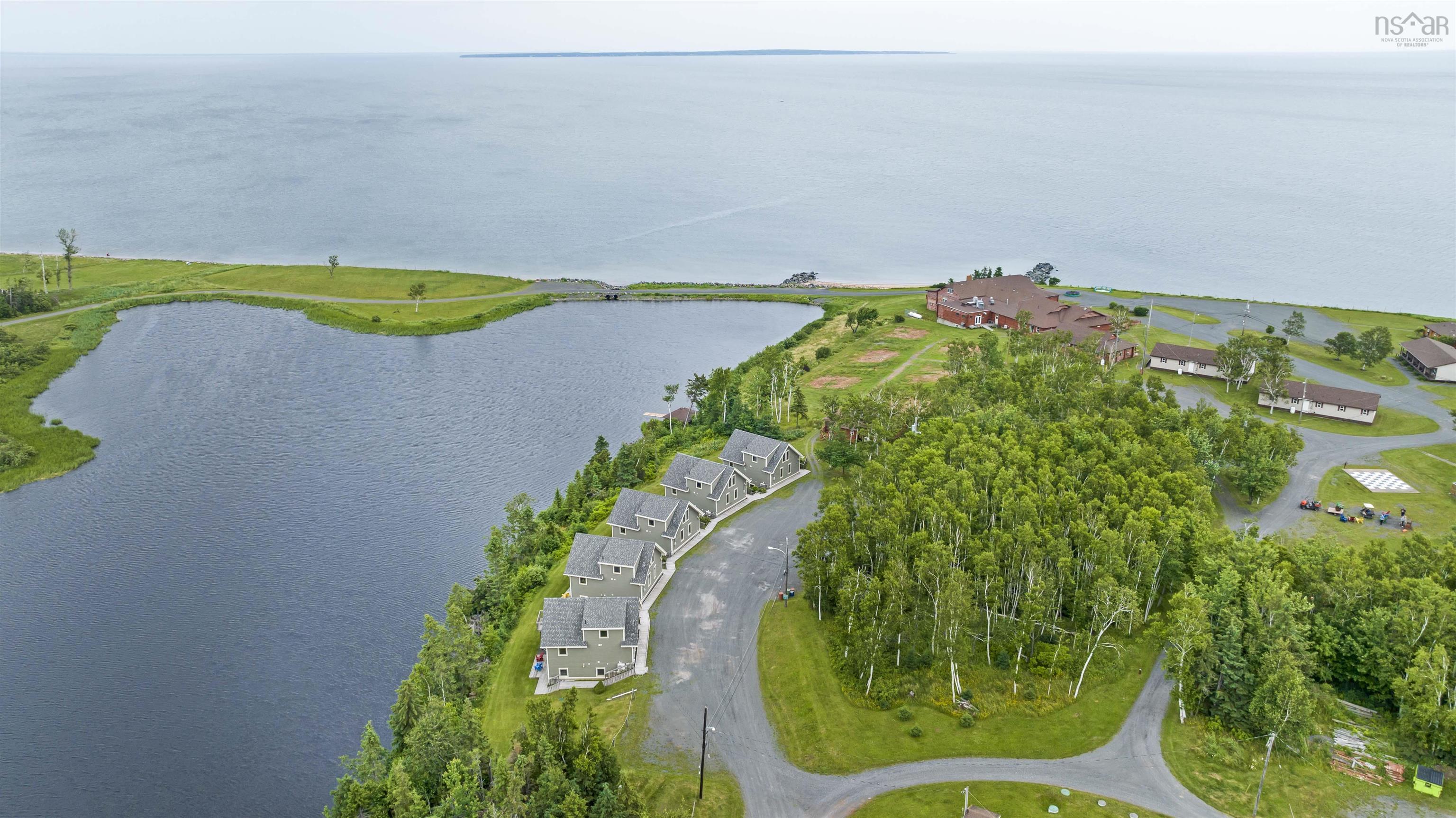 $2,000,000.00: 19-28 Thistle Lane, Braeshore