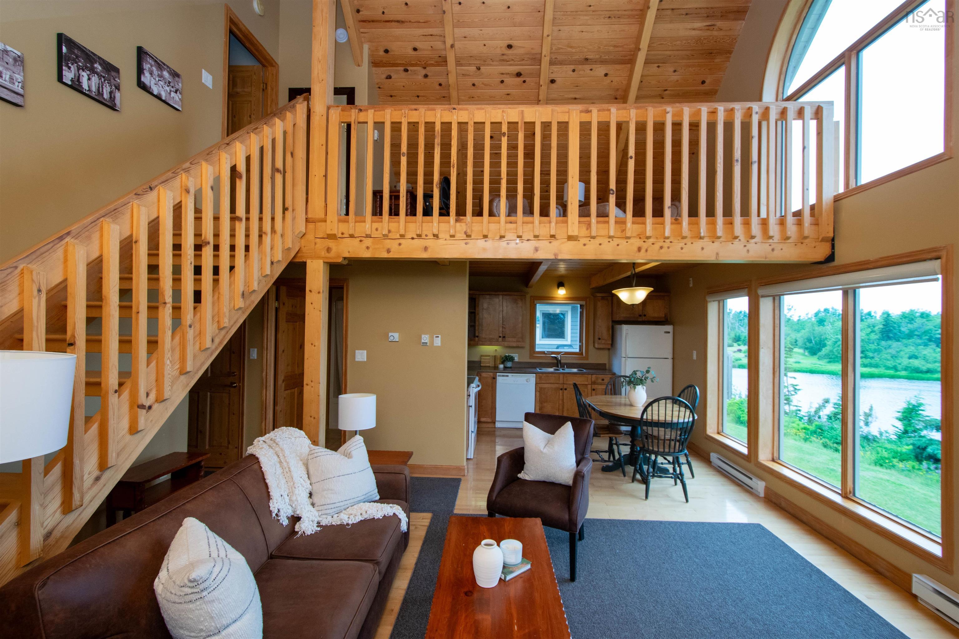 $2,000,000.00: 19-28 Thistle Lane, Braeshore