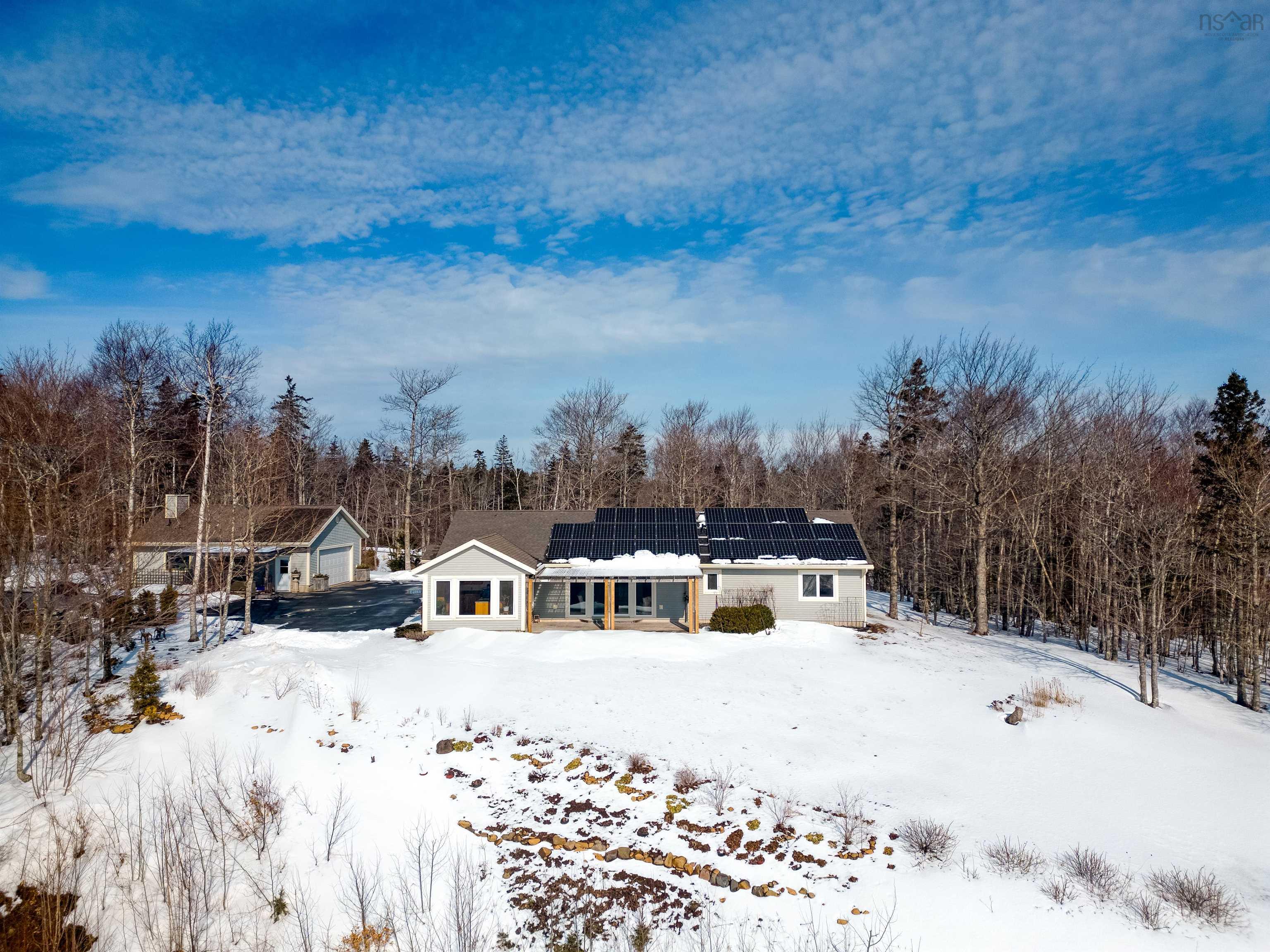 3742 Highway 358 