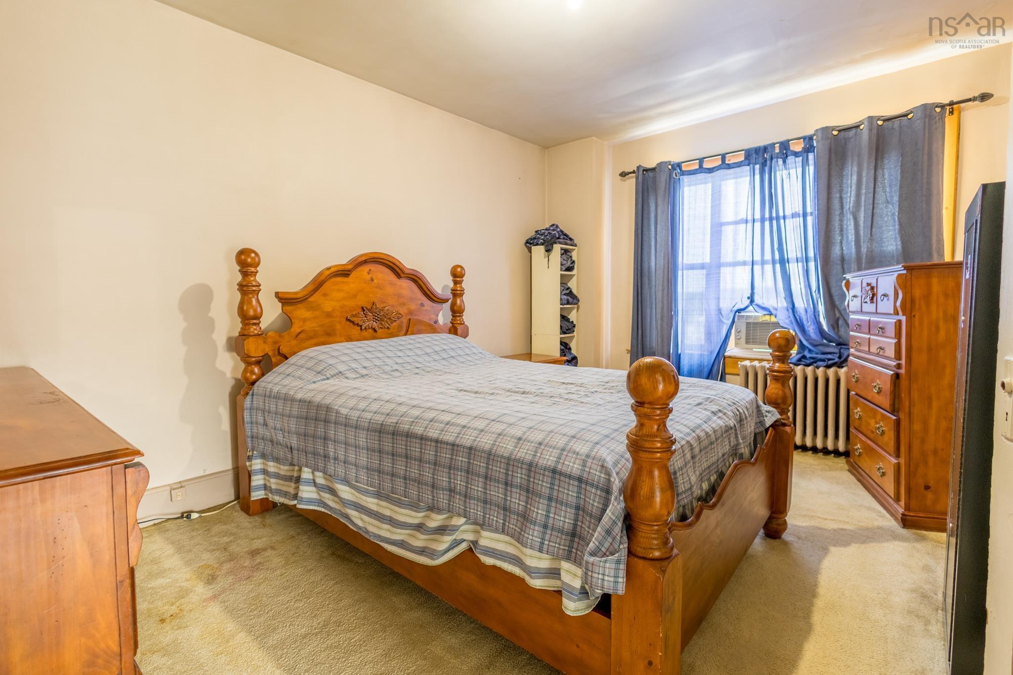 $390,000.00: 651 Victoria Road, Sydney