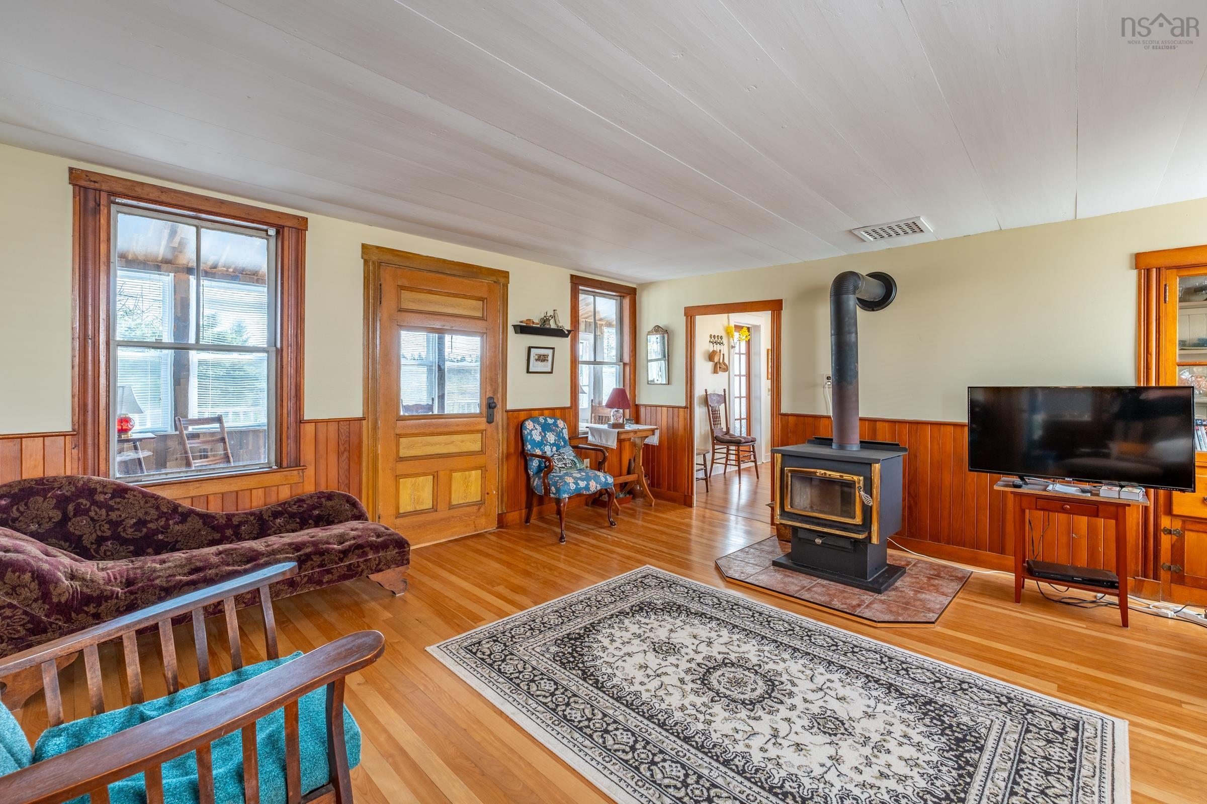 2857 Evangeline Trail 