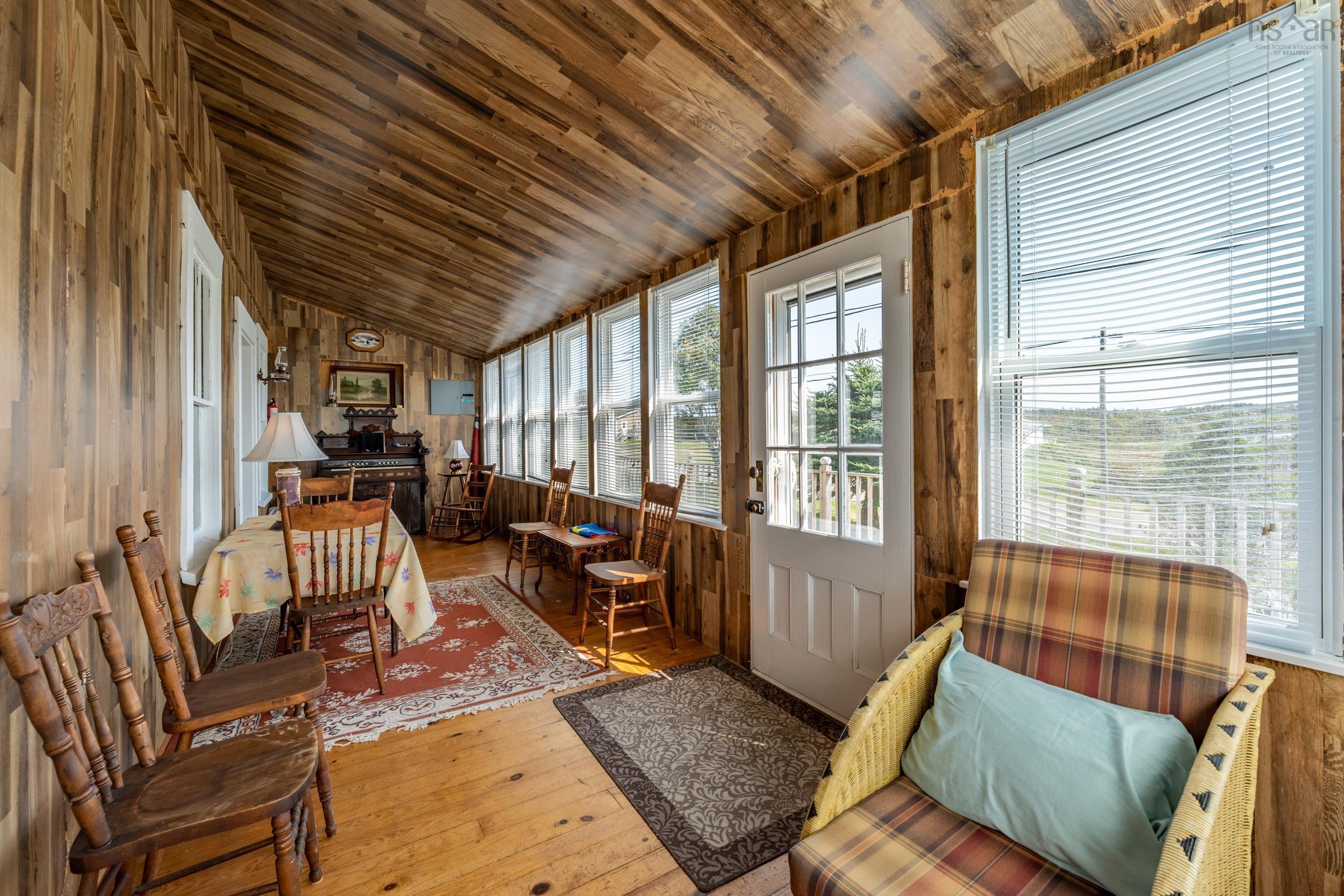 2857 Evangeline Trail 