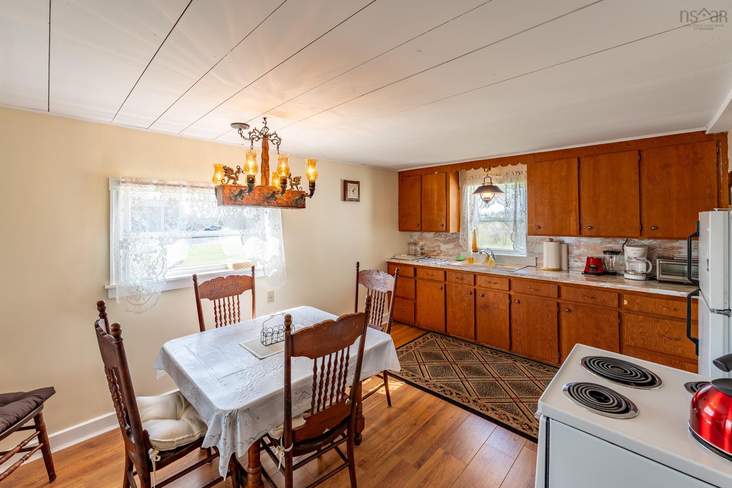 2857 Evangeline Trail 