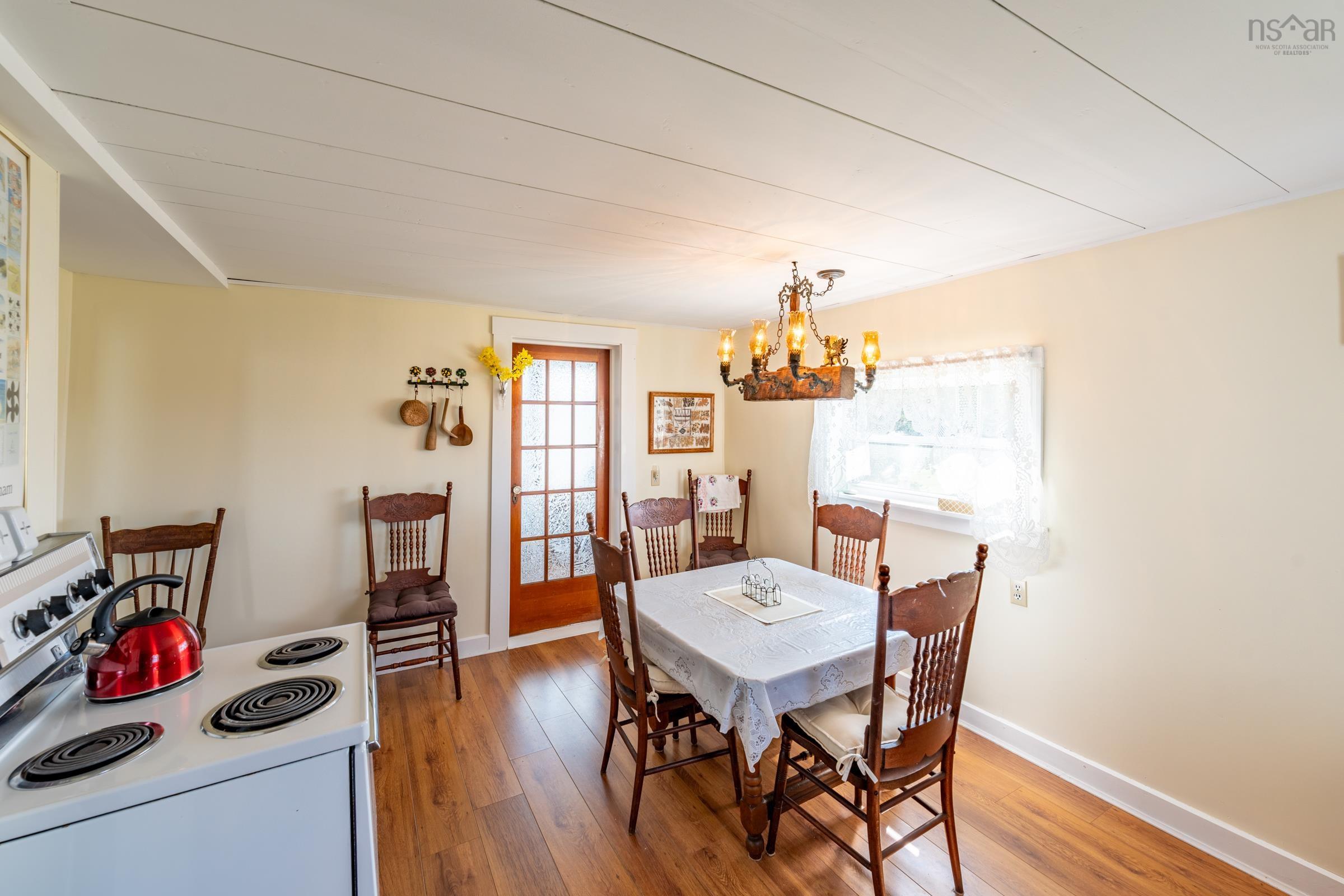 2857 Evangeline Trail 