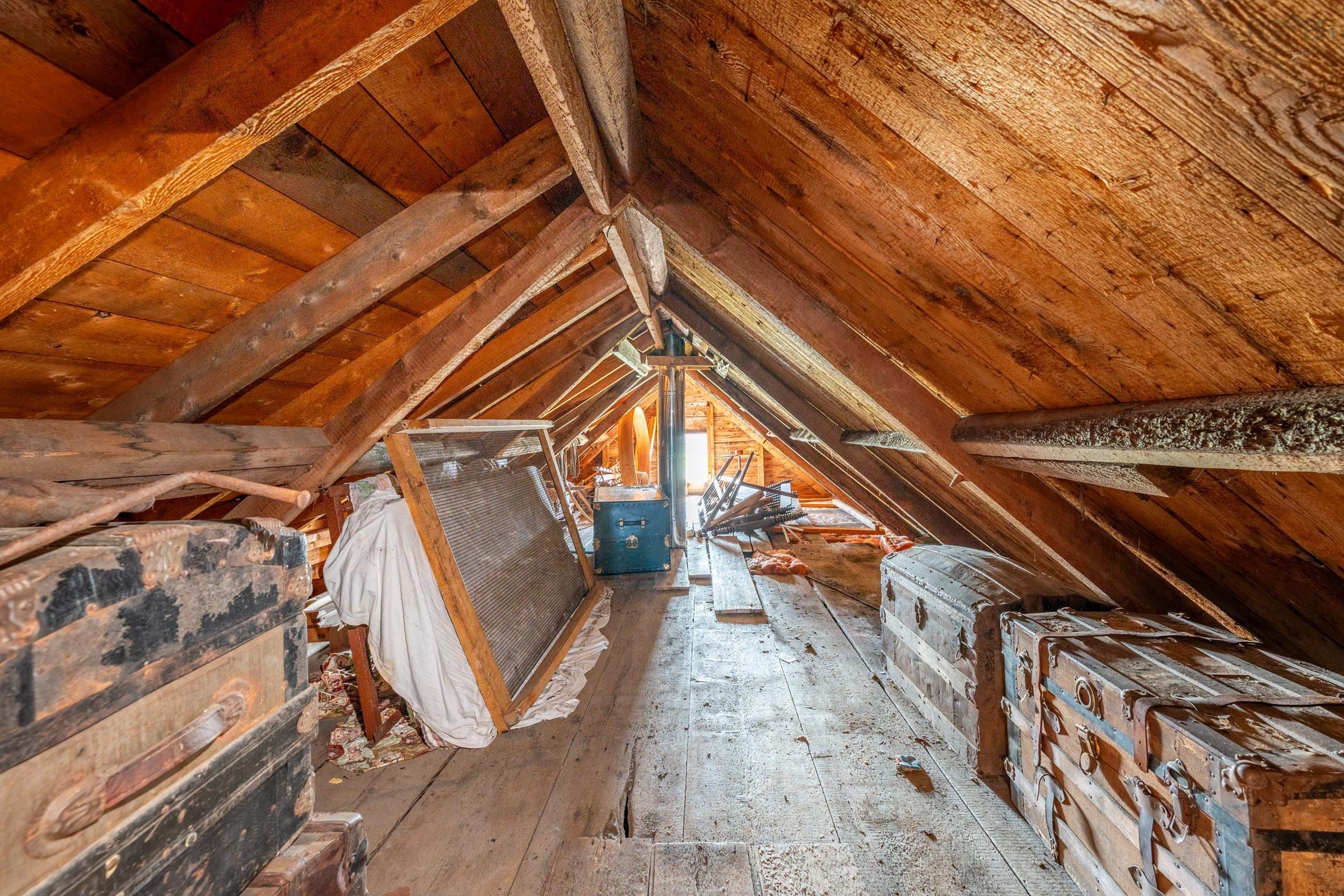 2857 Evangeline Trail 