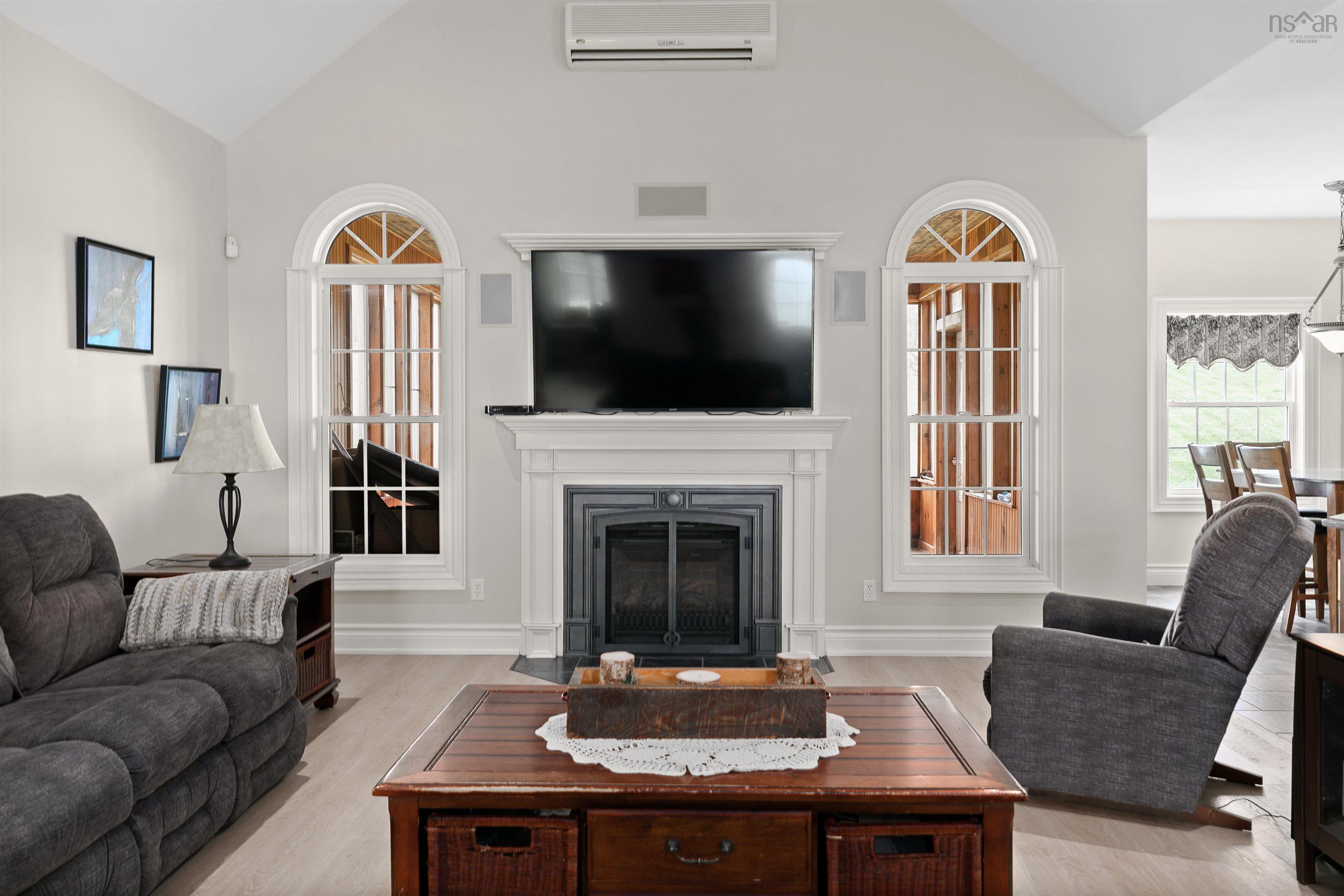 $1,350,000.00: 1578 Cooks Brook Road, Cooks Brook