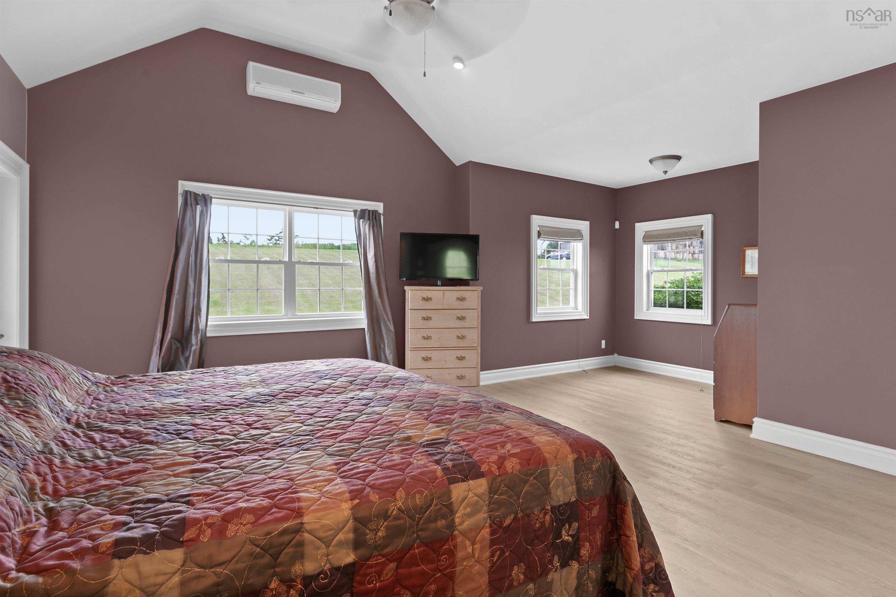 $1,350,000.00: 1578 Cooks Brook Road, Cooks Brook