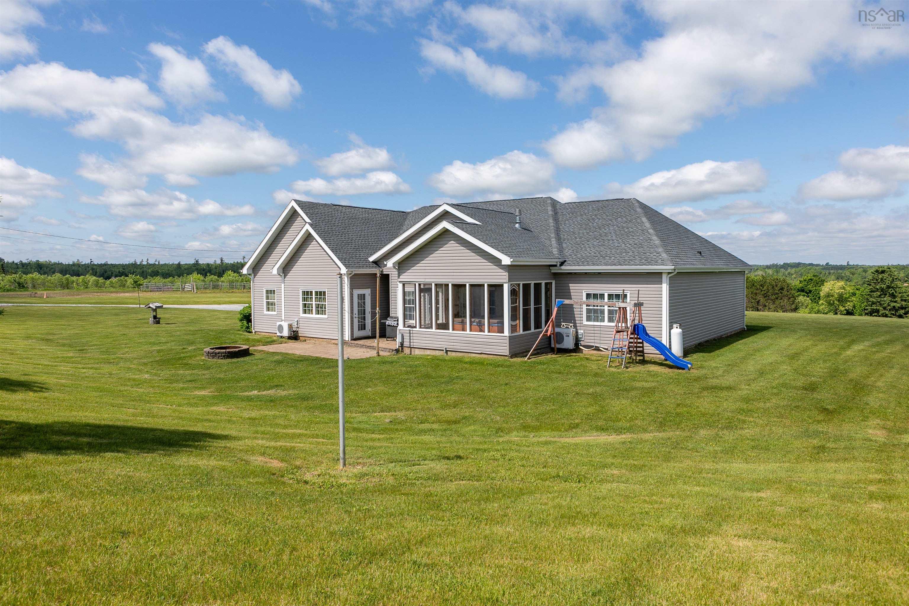 $1,350,000.00: 1578 Cooks Brook Road, Cooks Brook