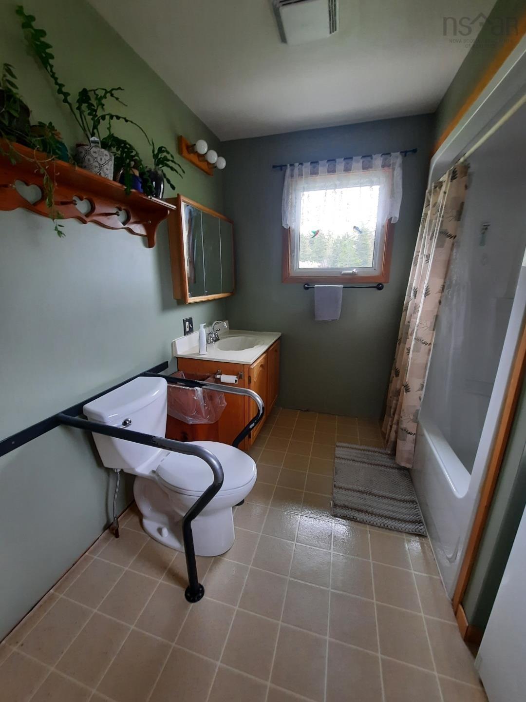 $315,000.00: 11900 NS-4, West Havre Boucher