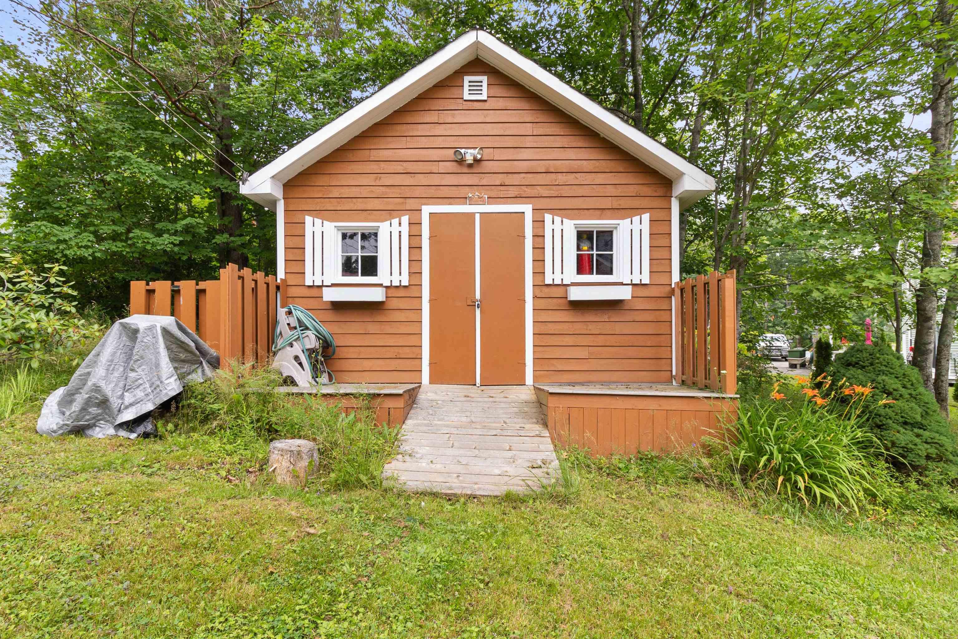 $699,000.00: 3794 Highway 2, Fletchers Lake