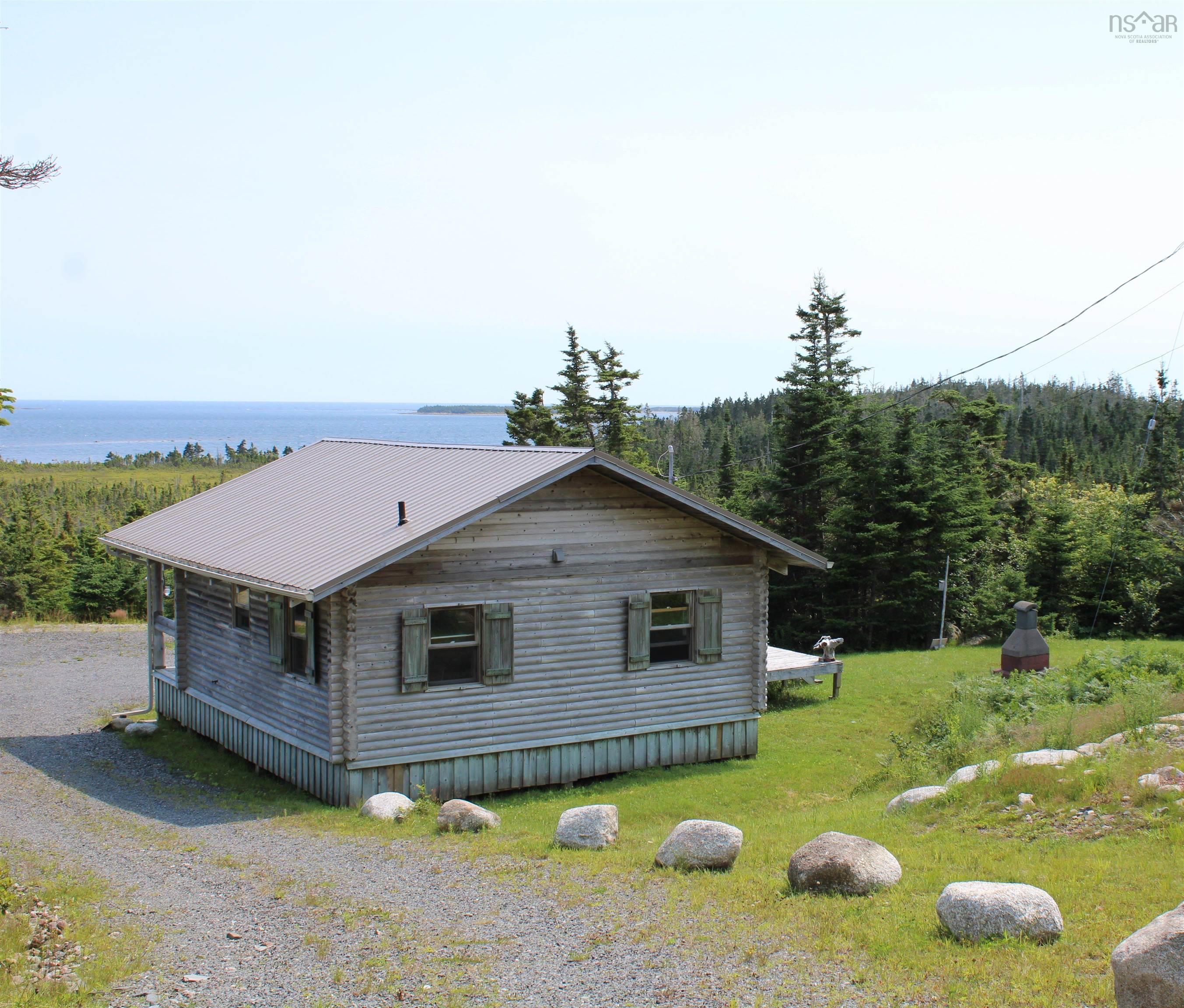 304 Cape Road South 