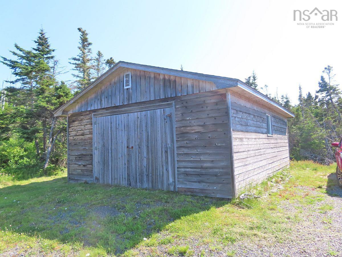 304 Cape Road South 