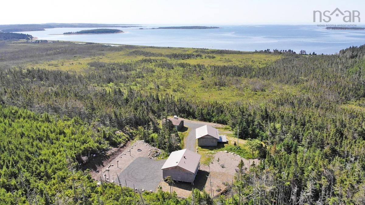 304 Cape Road South 