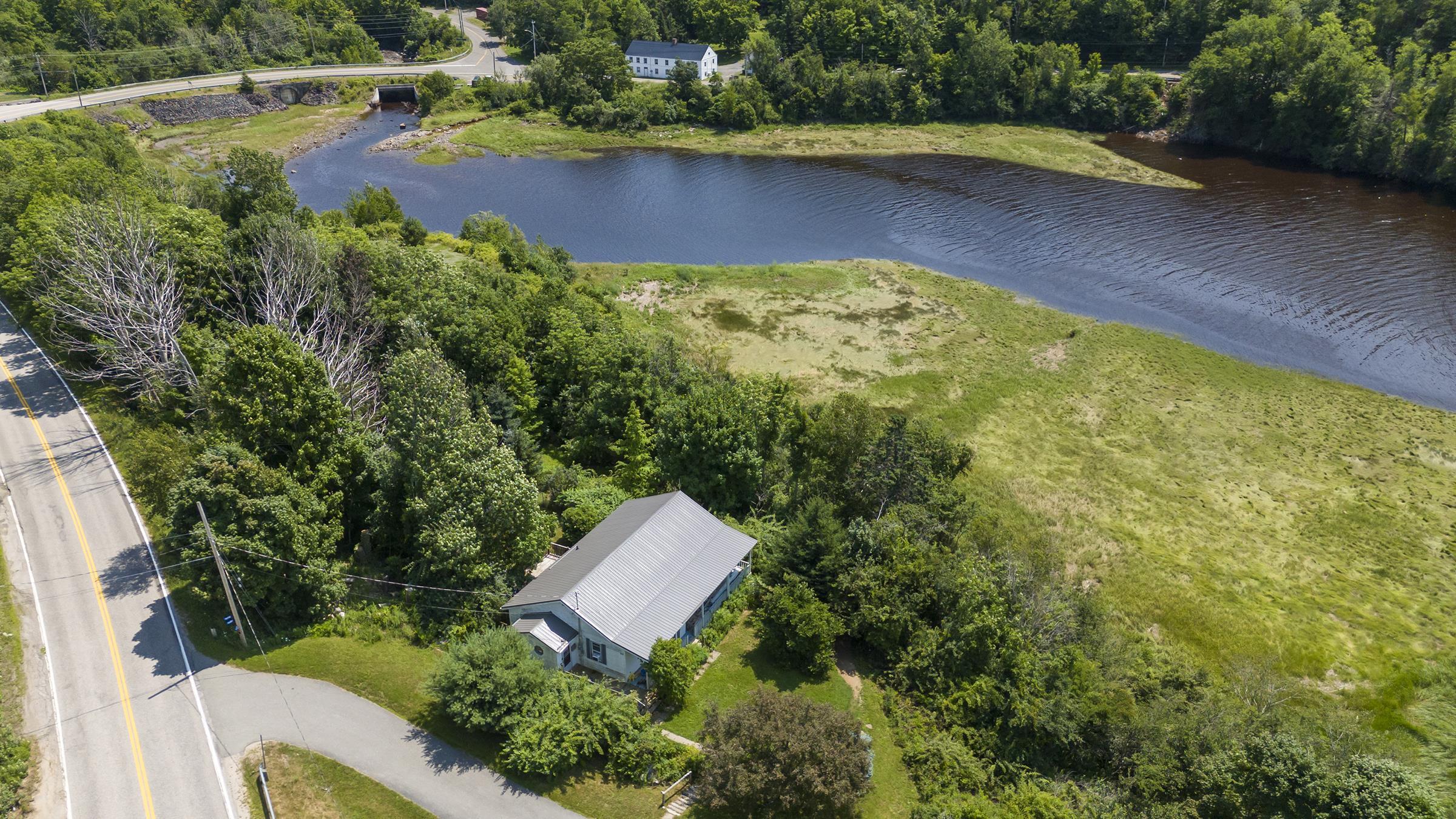 $89,000.00: 1671 Highway 1, Clementsport