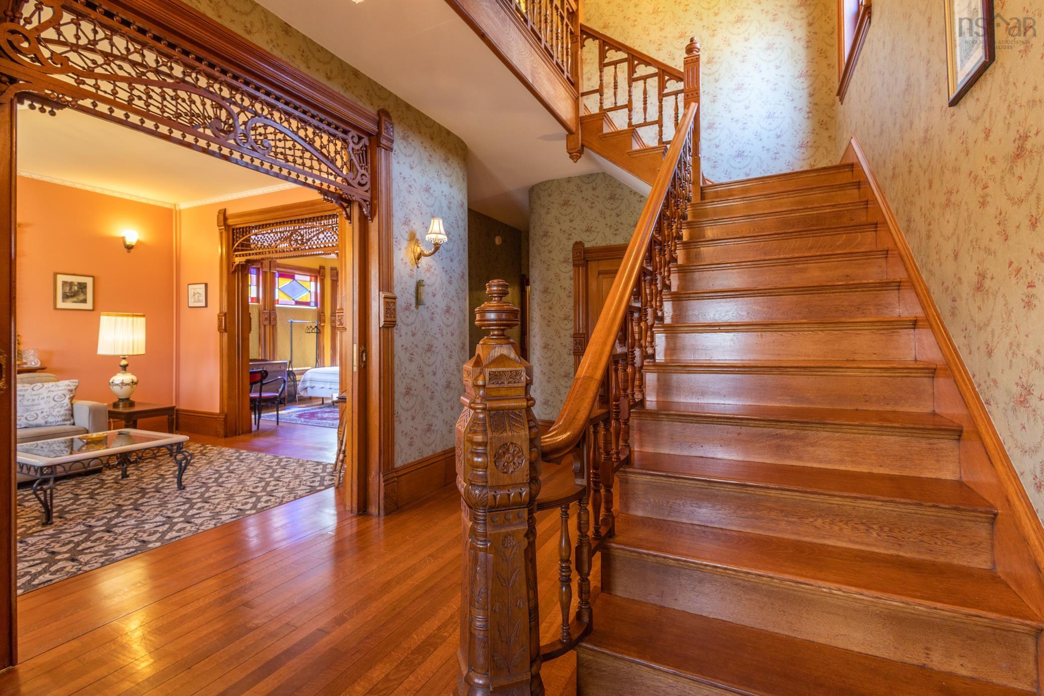 27 Willow Street 