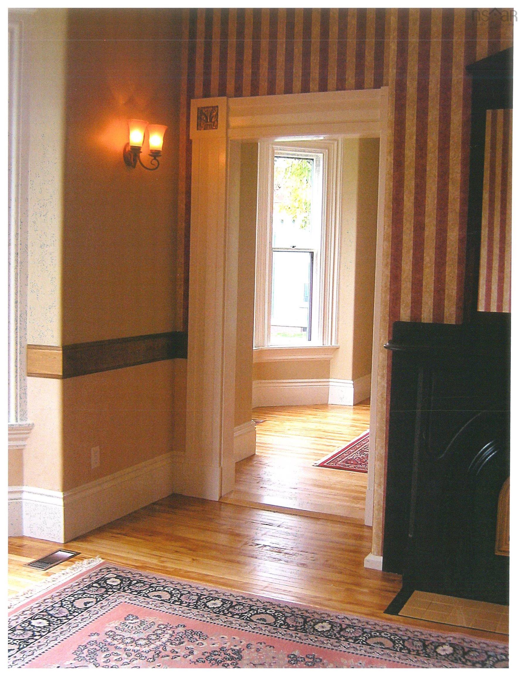 27 Willow Street 
