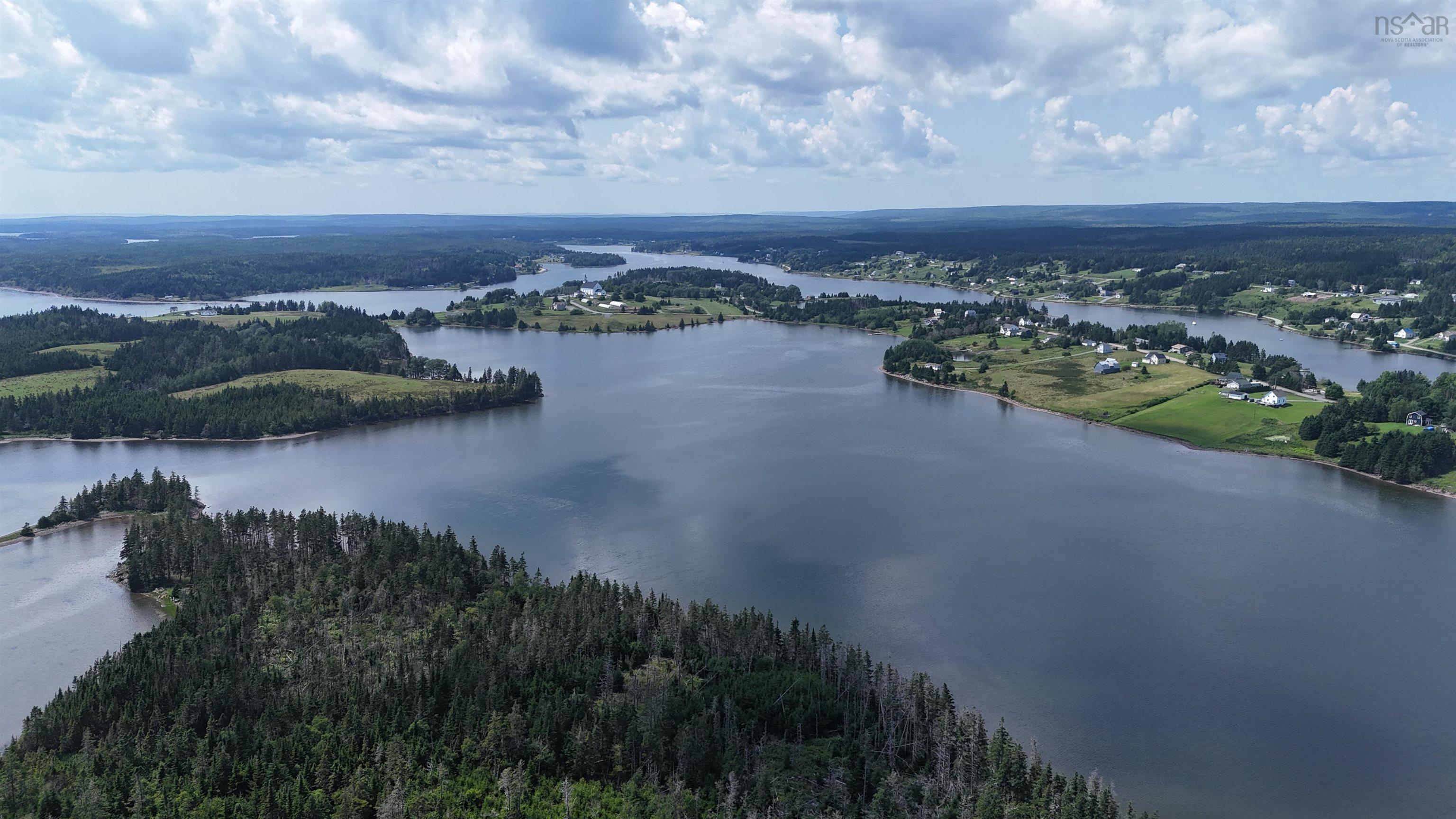 $99,000.00: Grand Gully Island, River Tillard