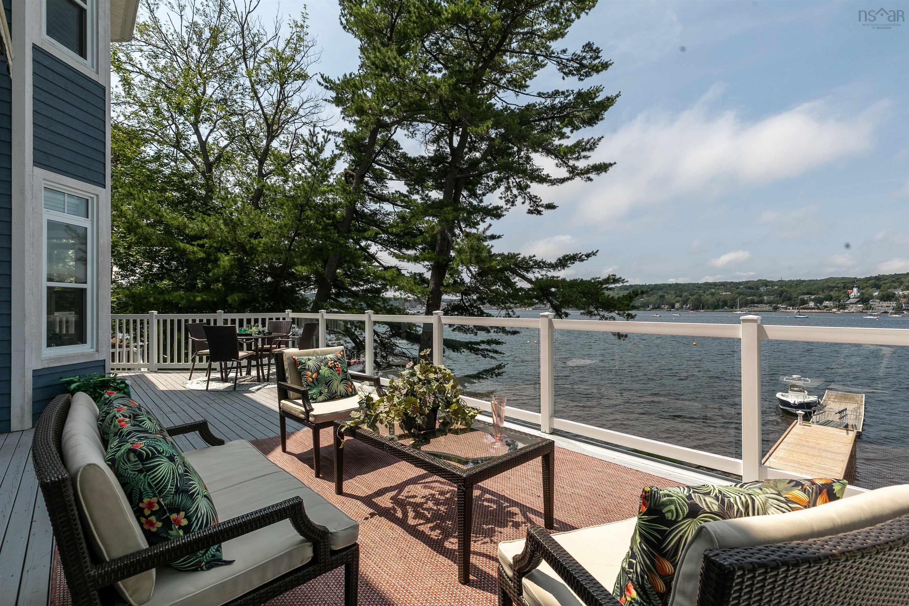 $2,499,000.00: 981 Shore Drive, Bedford