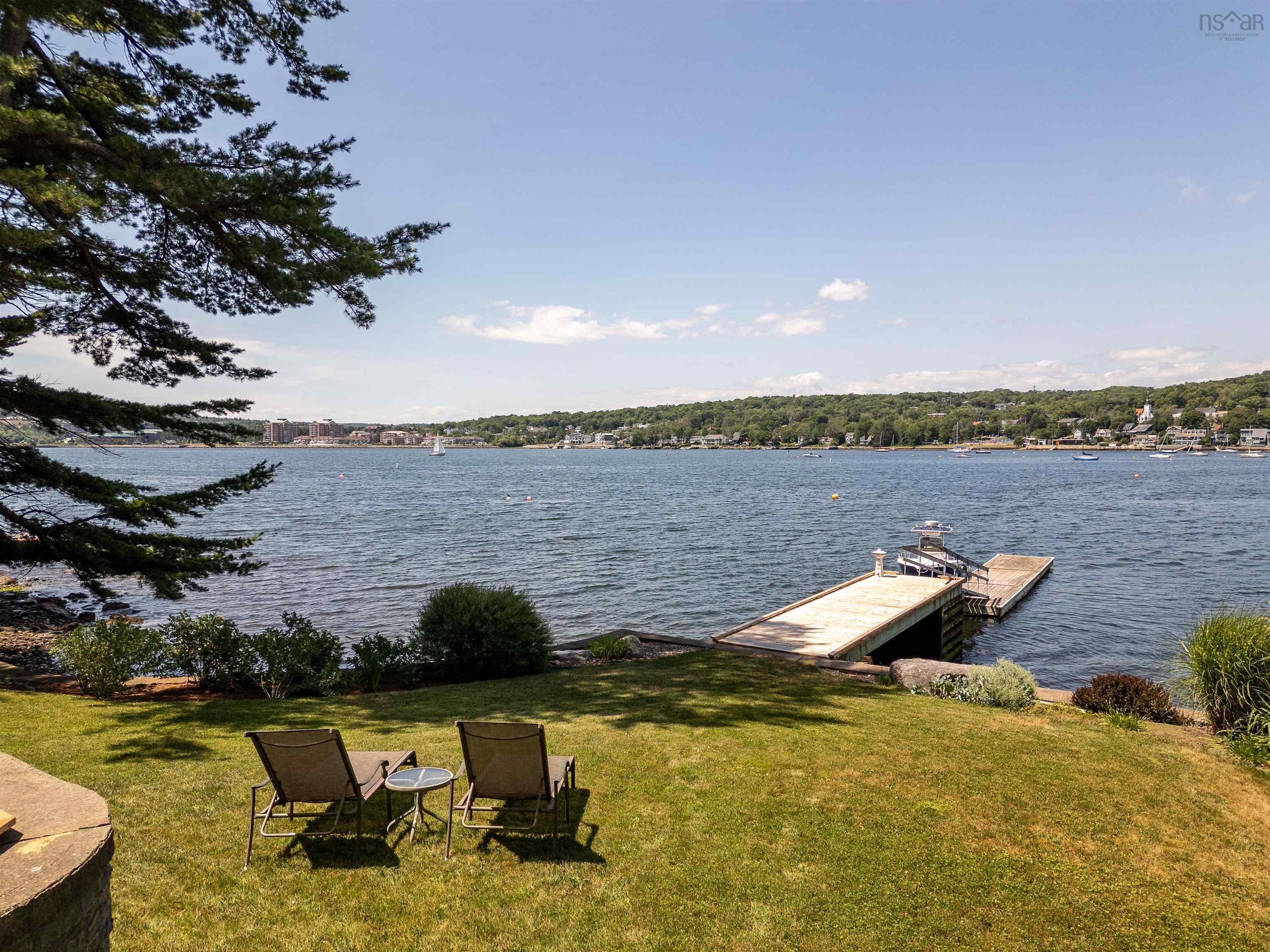 $2,499,000.00: 981 Shore Drive, Bedford