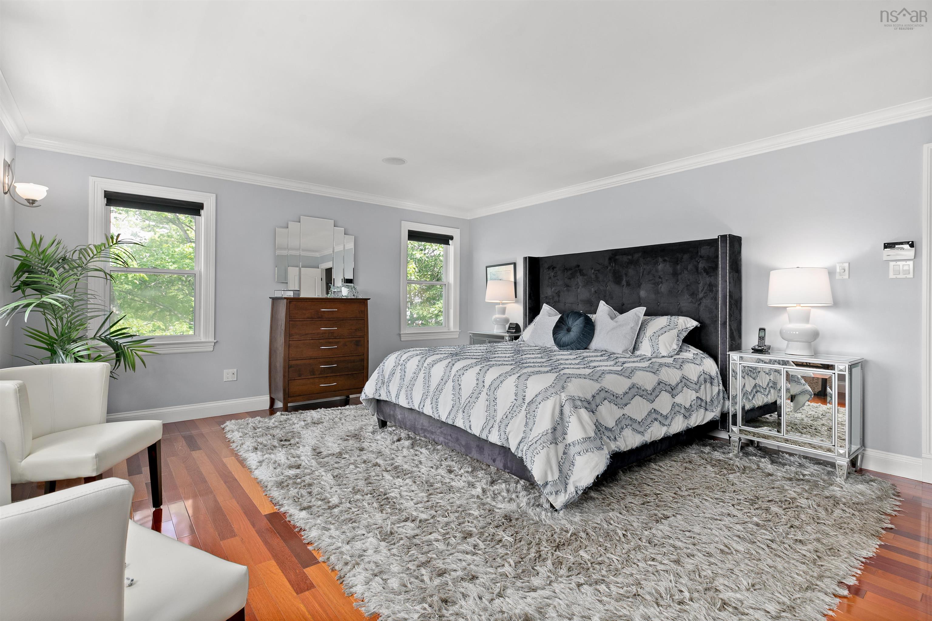 $2,499,000.00: 981 Shore Drive, Bedford