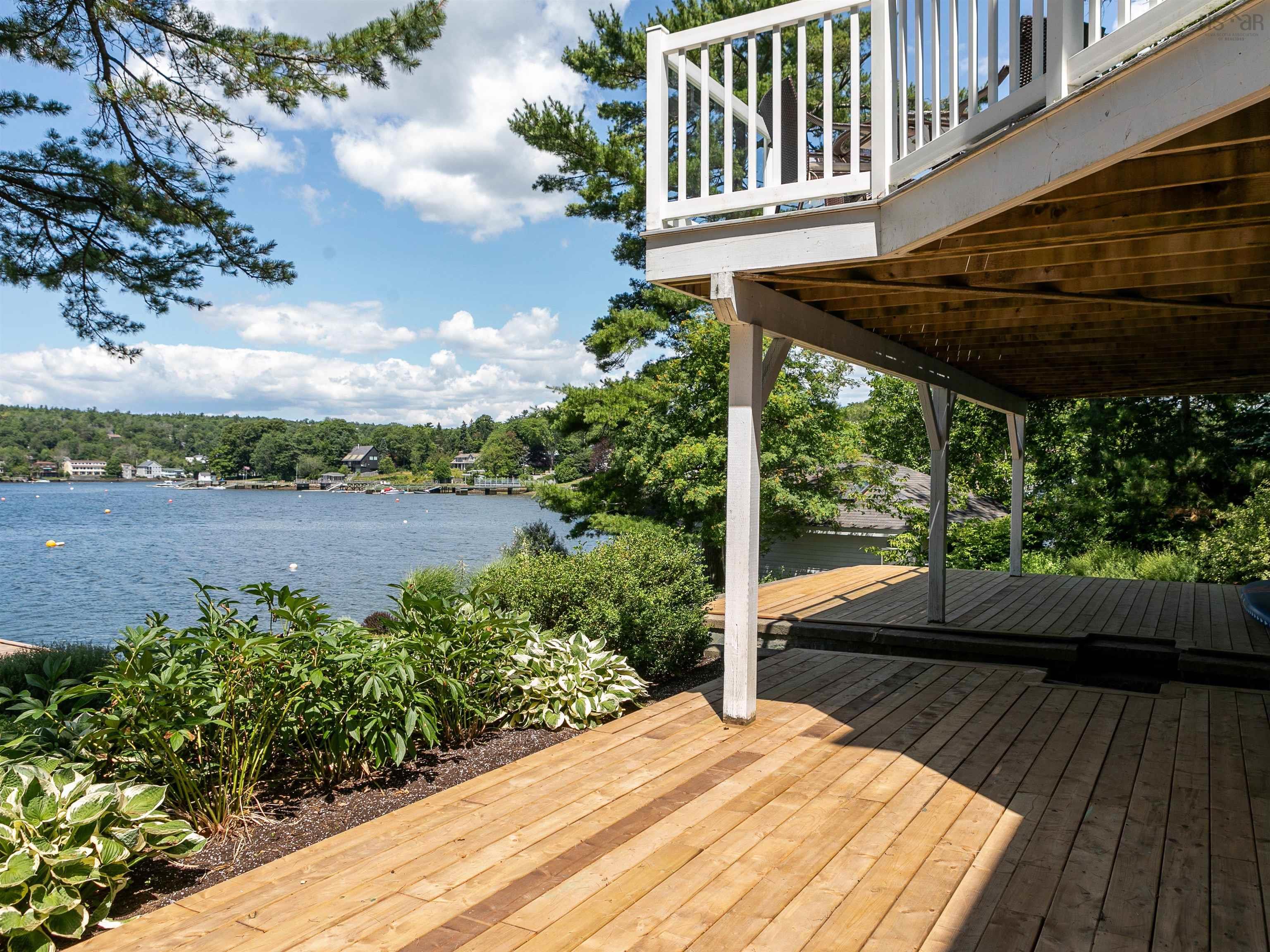 $2,499,000.00: 981 Shore Drive, Bedford