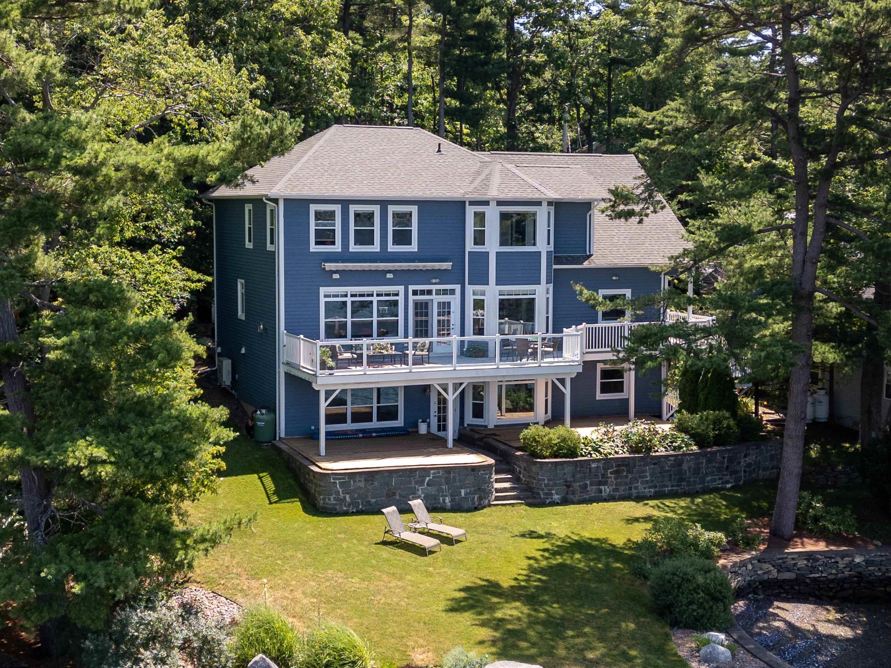 $2,499,000.00: 981 Shore Drive, Bedford