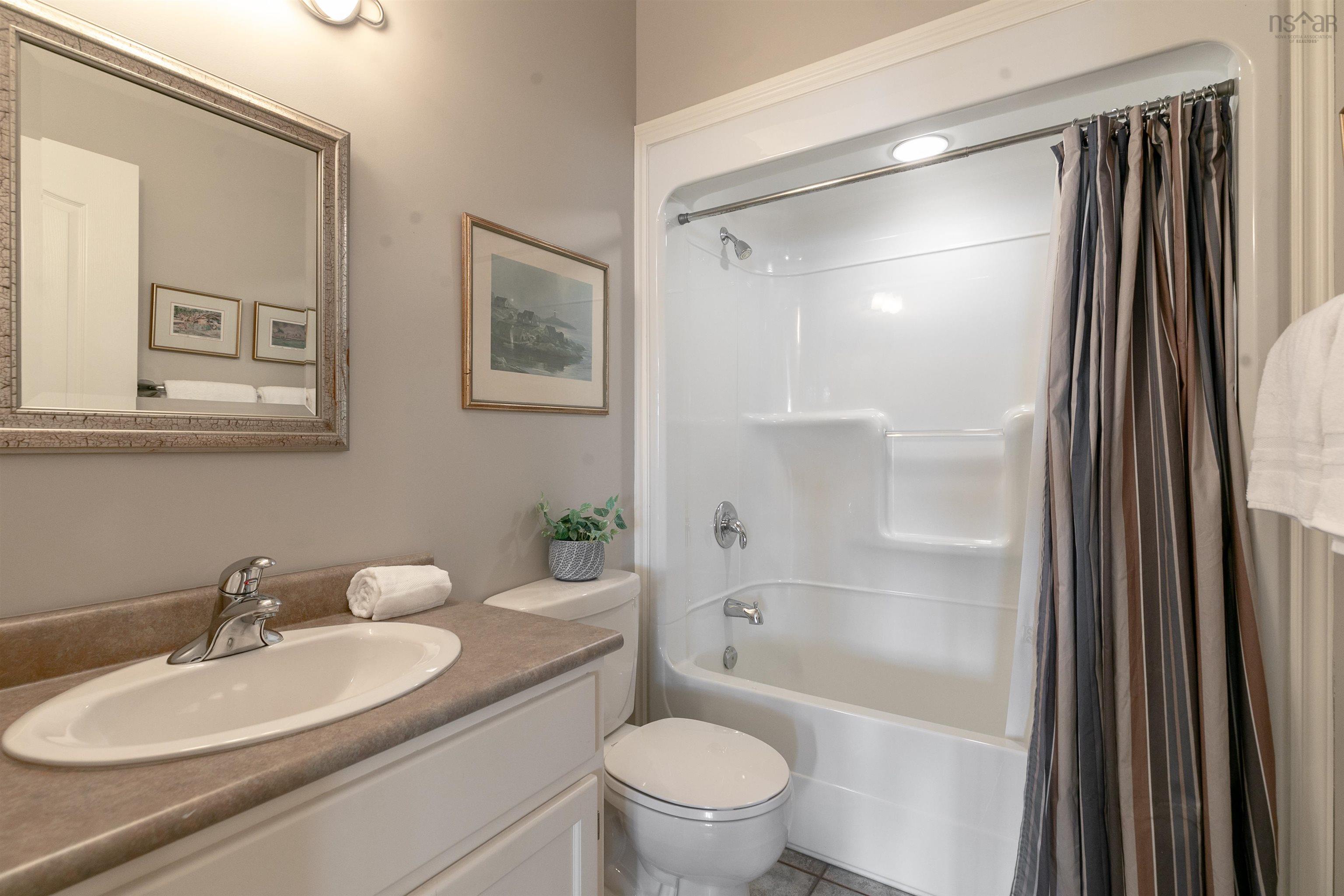 $2,499,000.00: 981 Shore Drive, Bedford