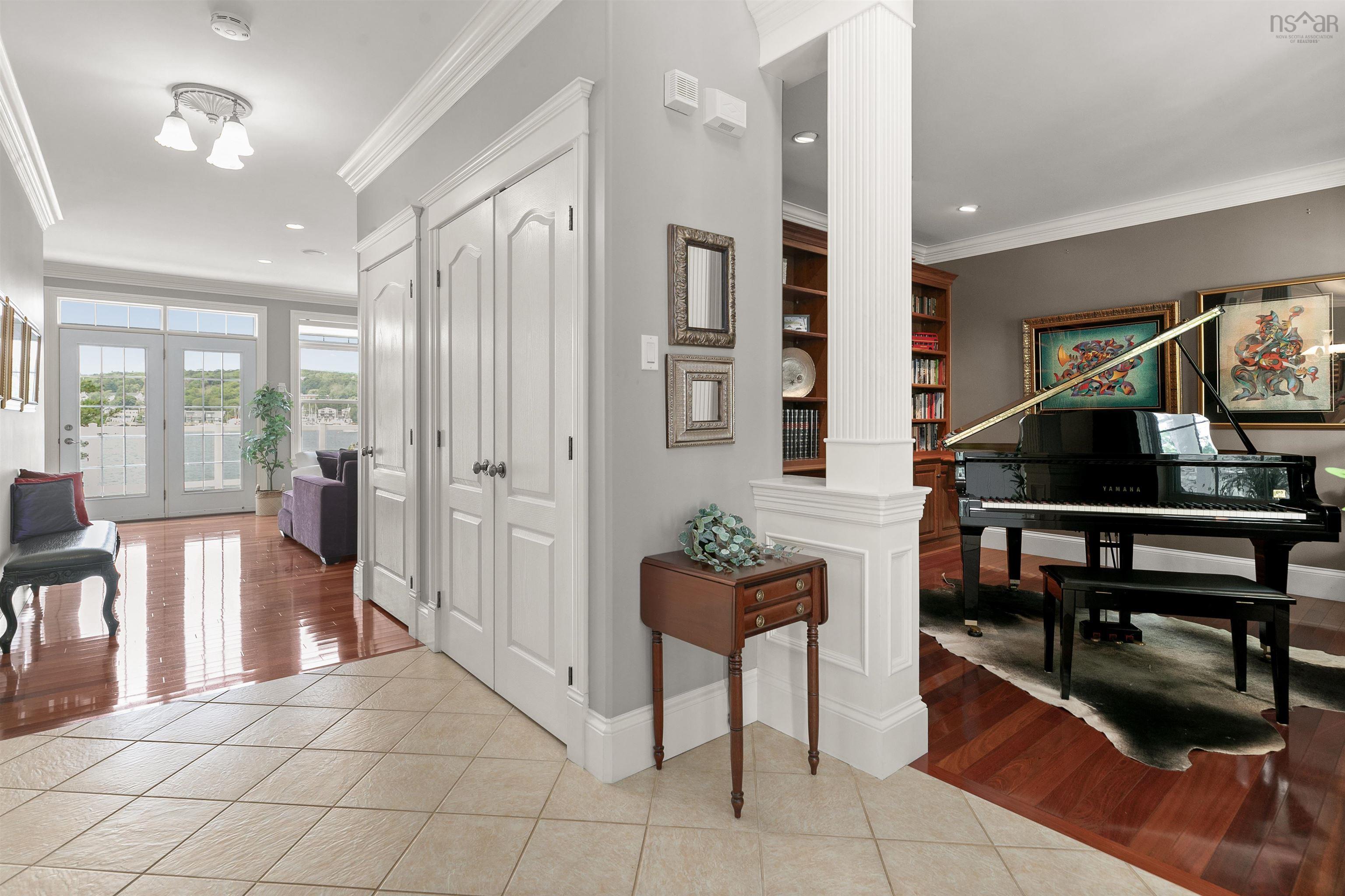 $2,499,000.00: 981 Shore Drive, Bedford