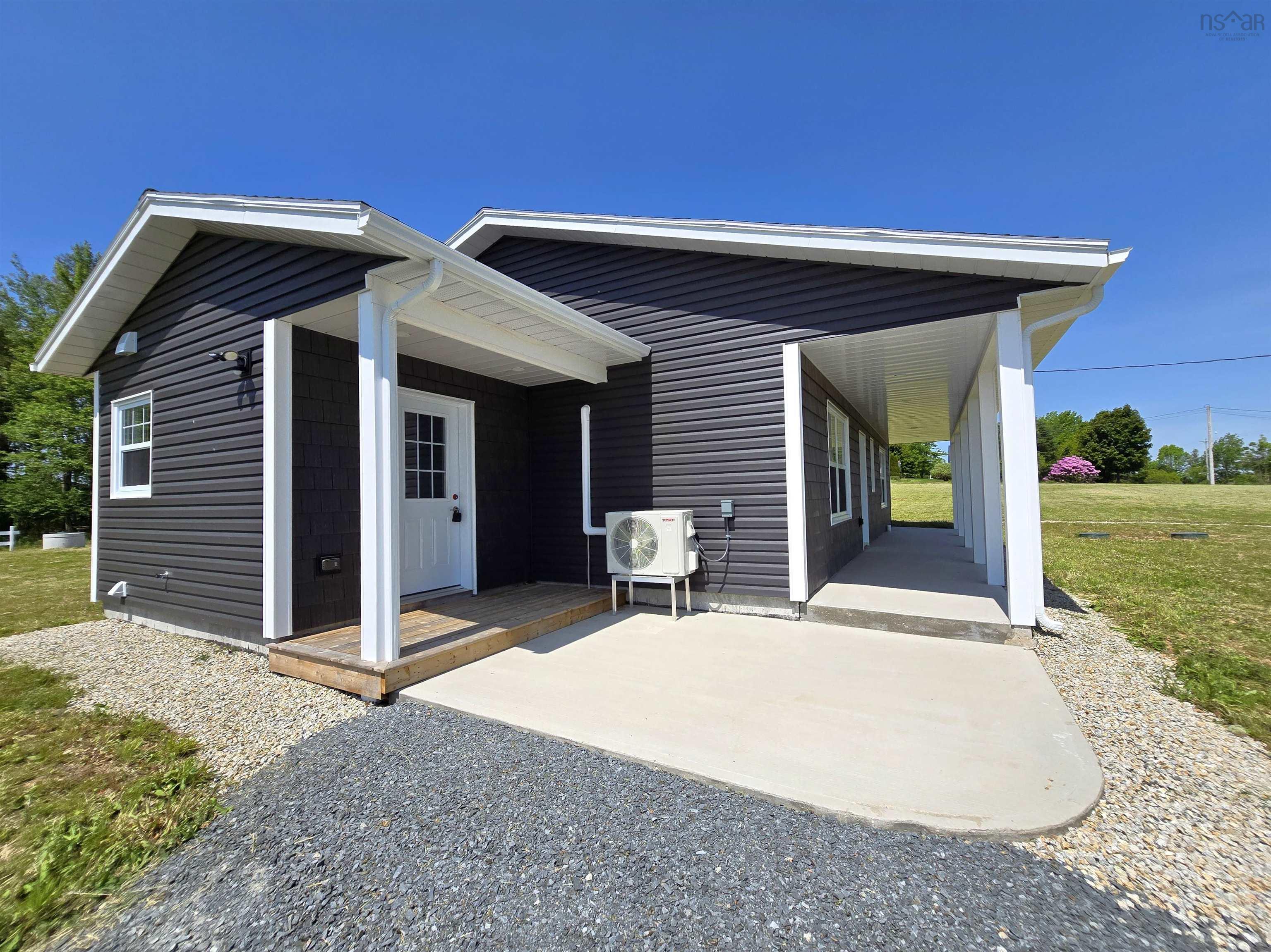 $450,000.00: 3045 Northfield Road, Upper Northfield