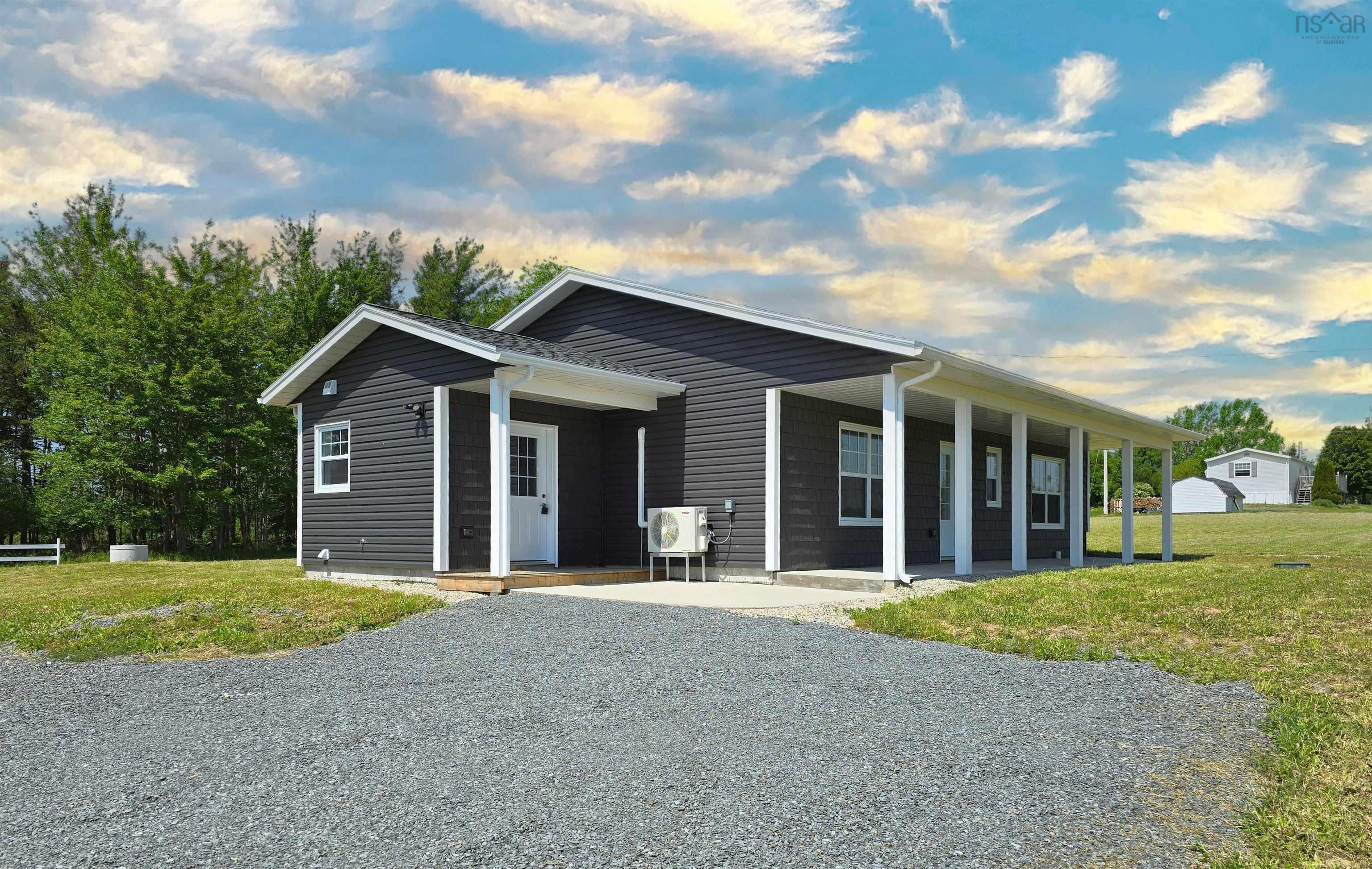 $450,000.00: 3045 Northfield Road, Upper Northfield