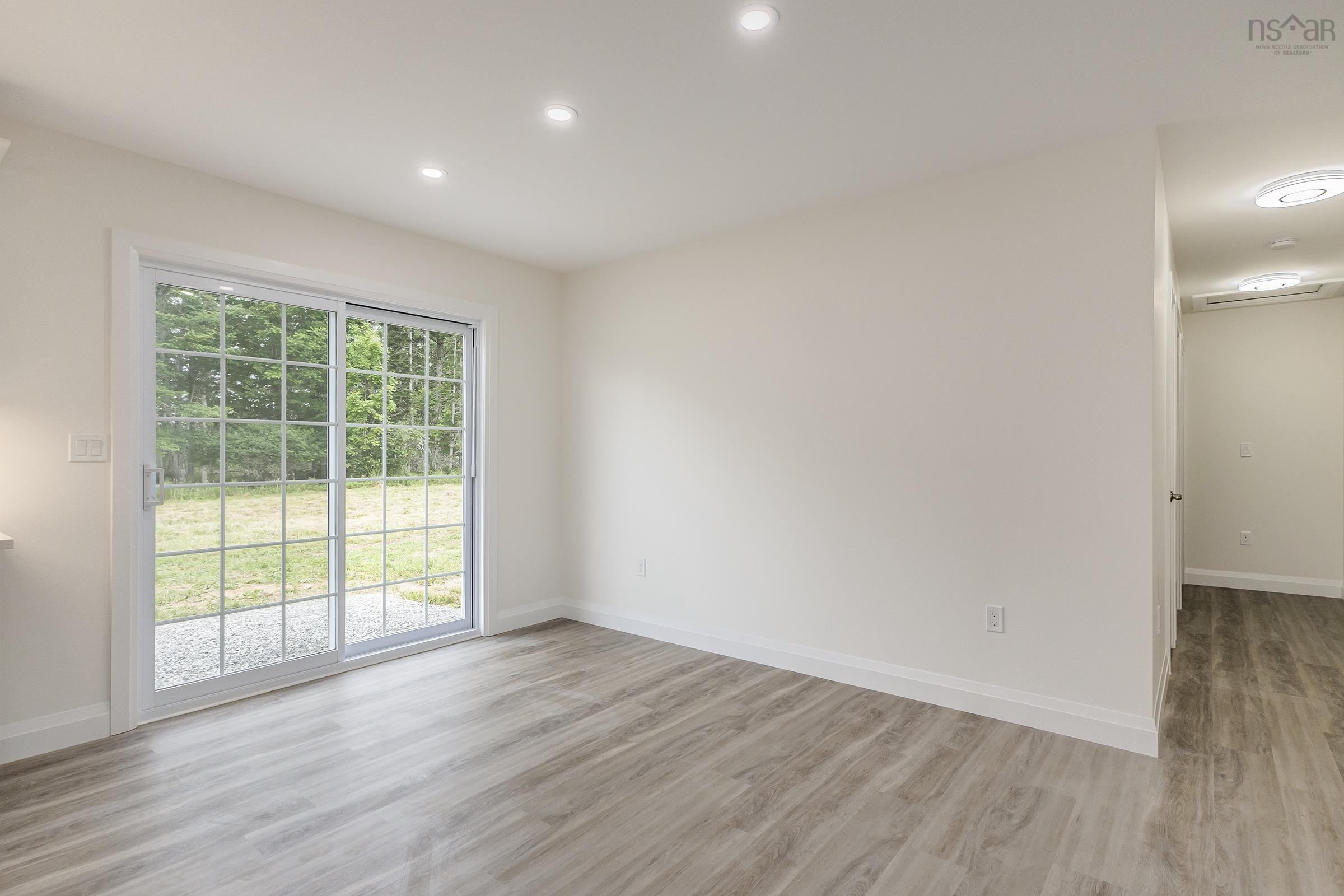 $450,000.00: 3045 Northfield Road, Upper Northfield