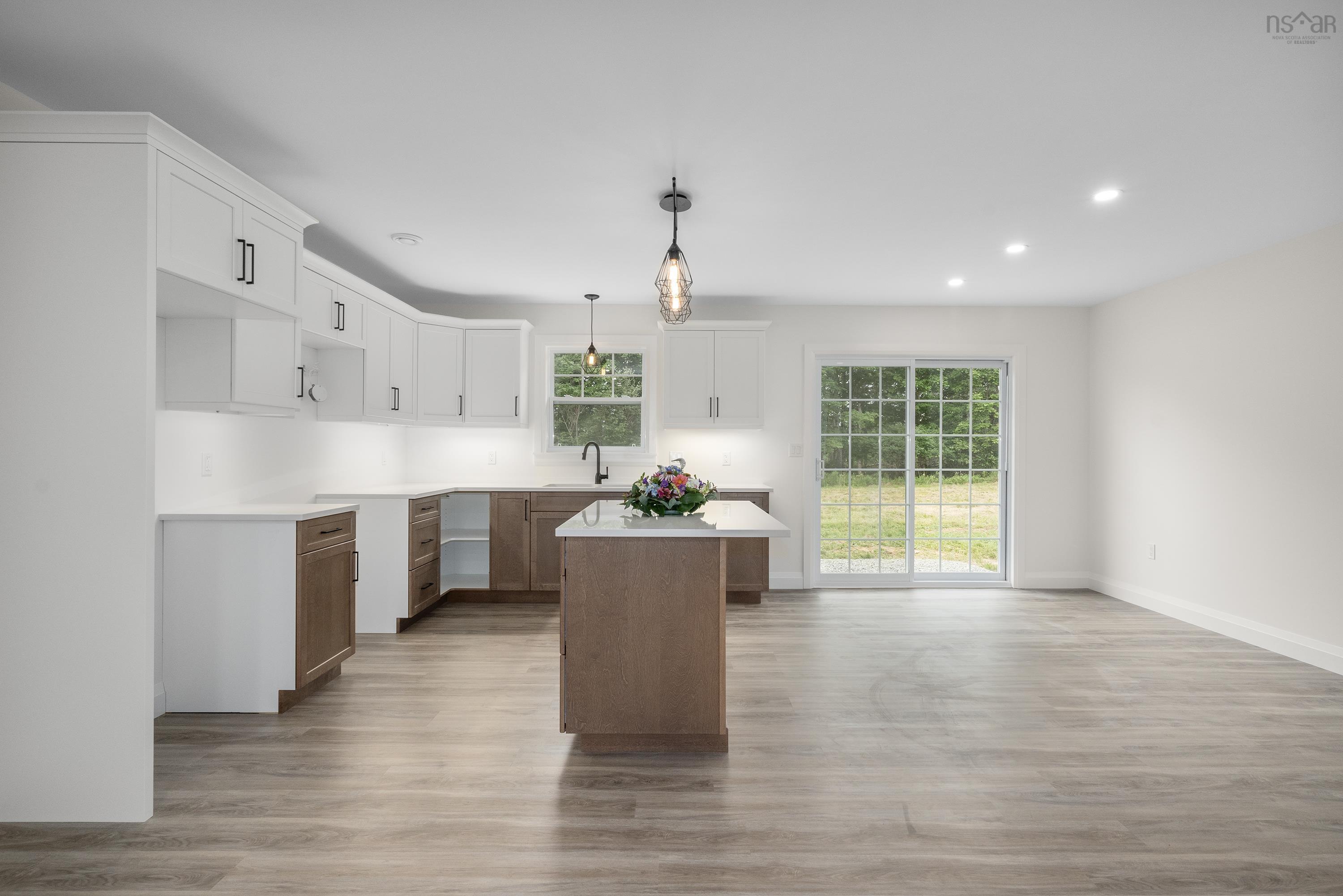 $450,000.00: 3045 Northfield Road, Upper Northfield