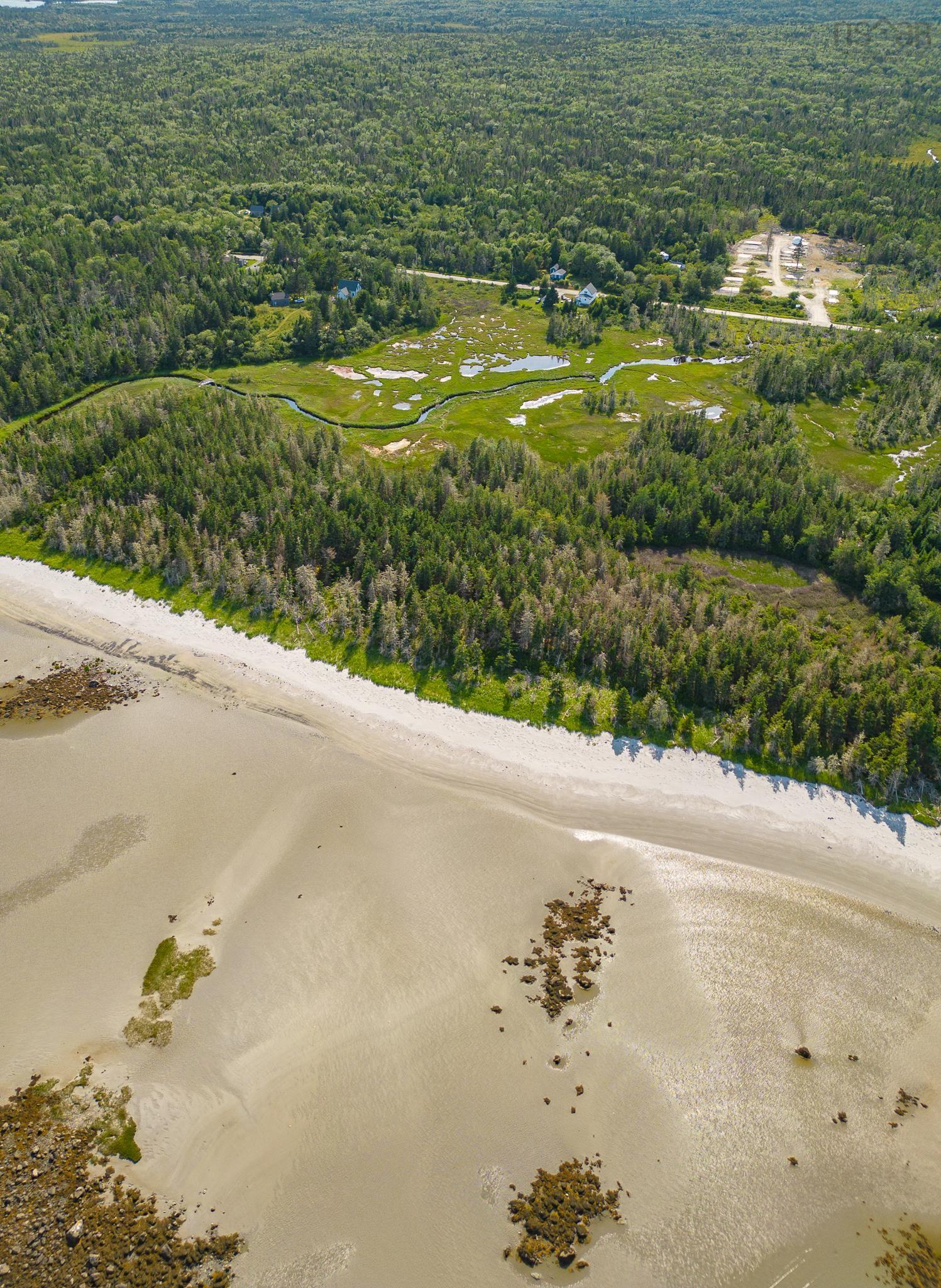 $195,000.00: 1694 West Sable Road, Louis Head