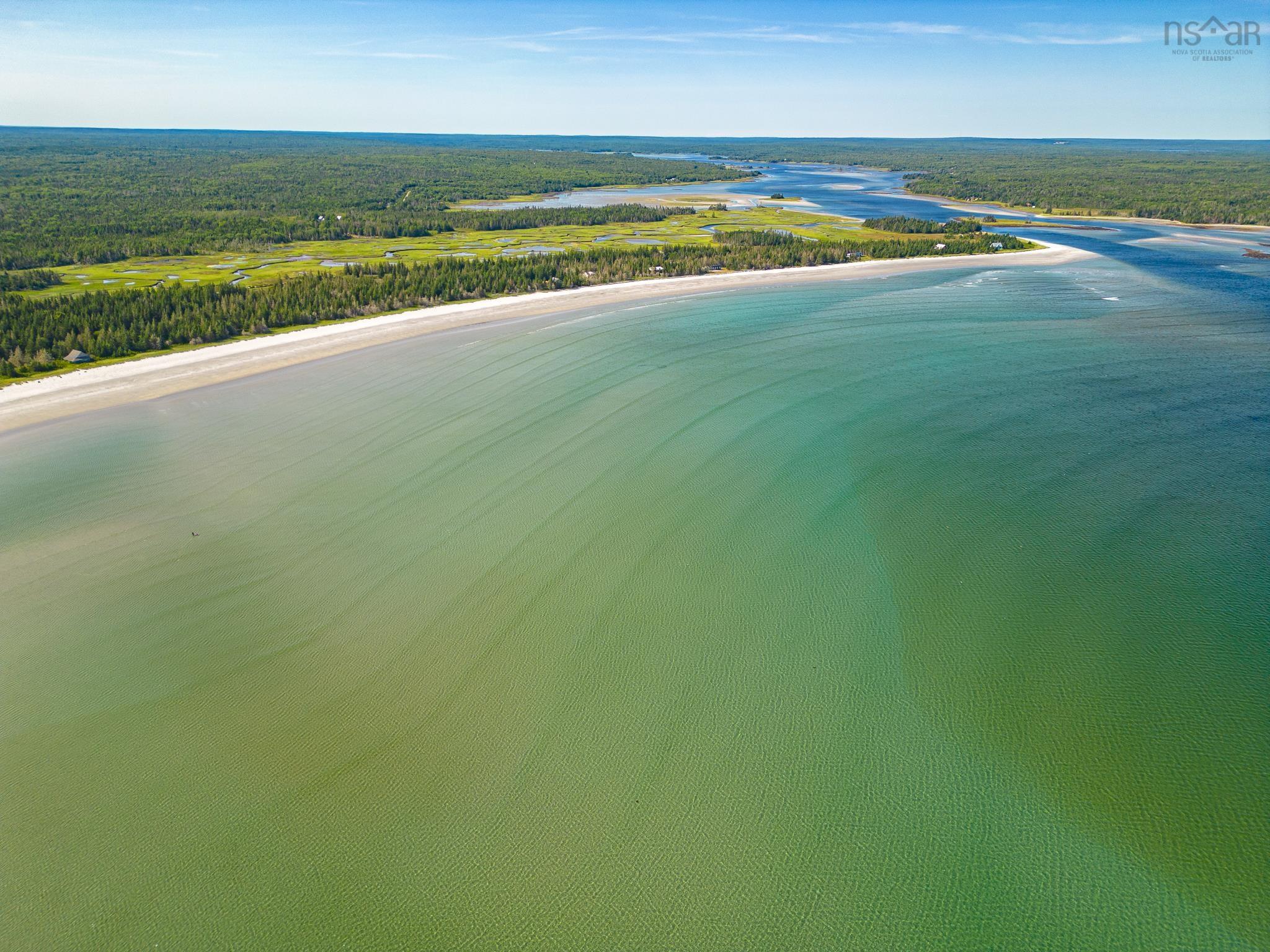 $195,000.00: 1694 West Sable Road, Louis Head