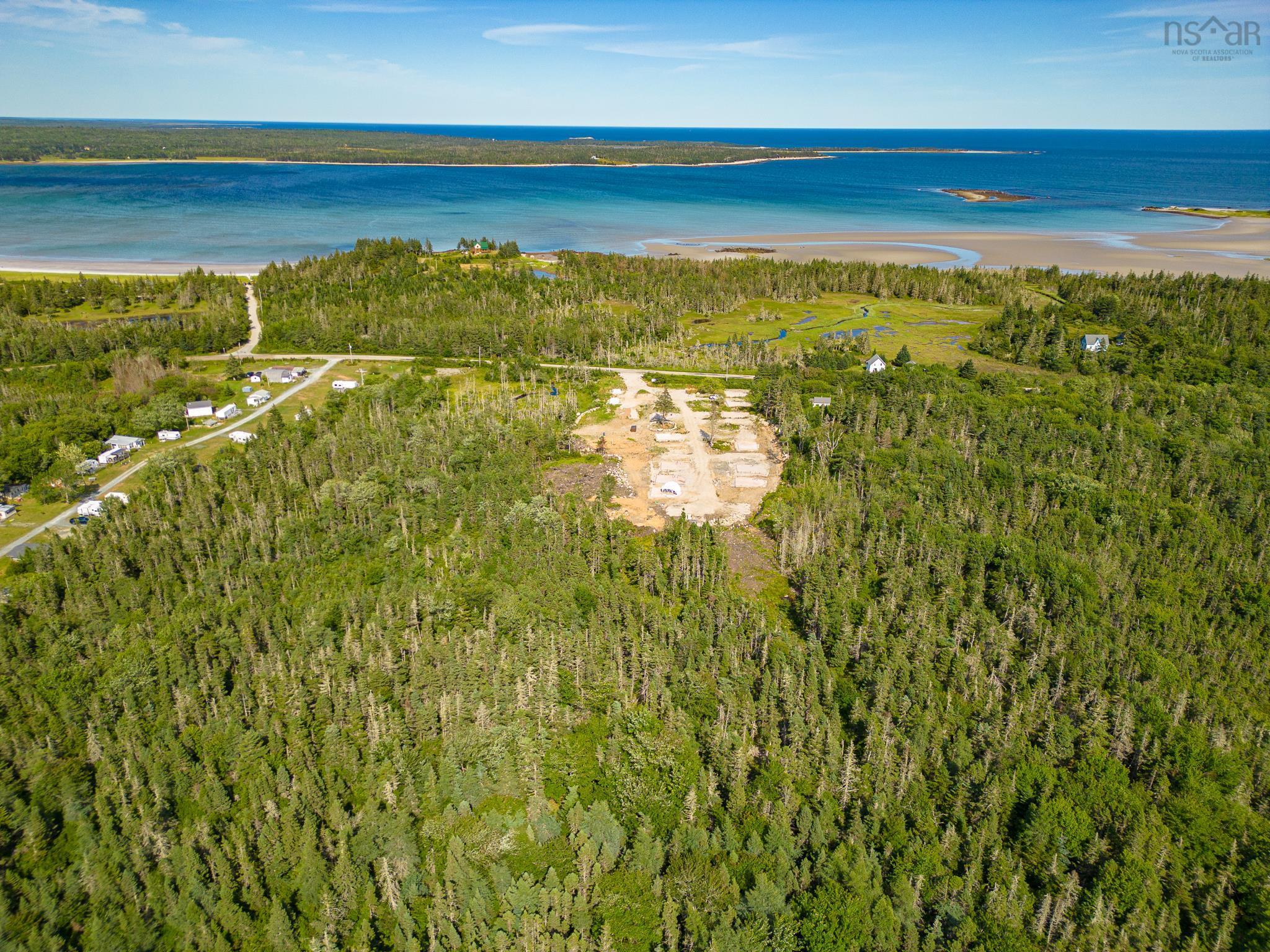 $195,000.00: 1694 West Sable Road, Louis Head