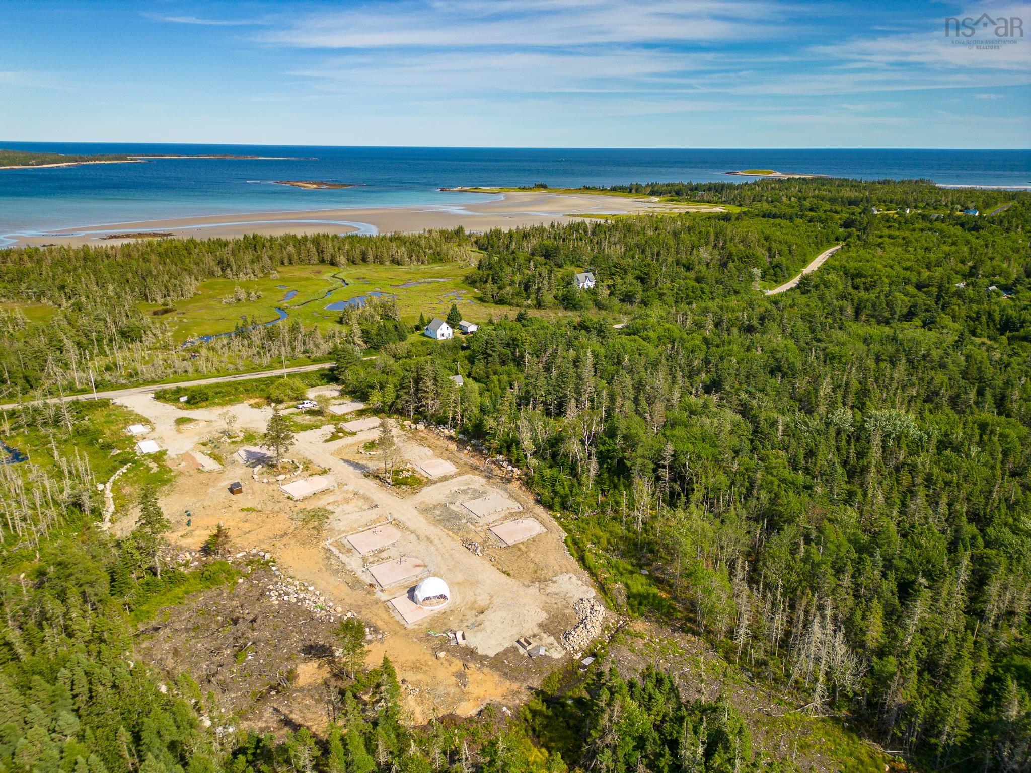 $195,000.00: 1694 West Sable Road, Louis Head