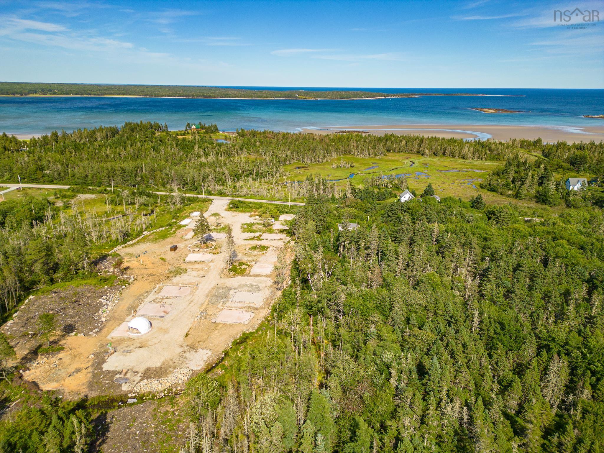 $195,000.00: 1694 West Sable Road, Louis Head