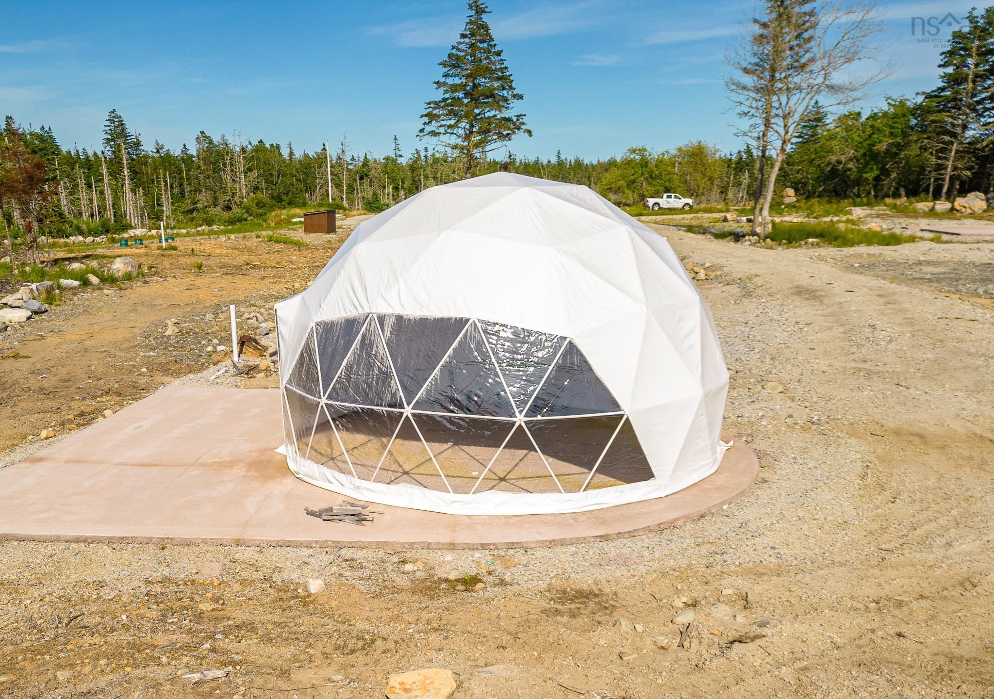 $195,000.00: 1694 West Sable Road, Louis Head