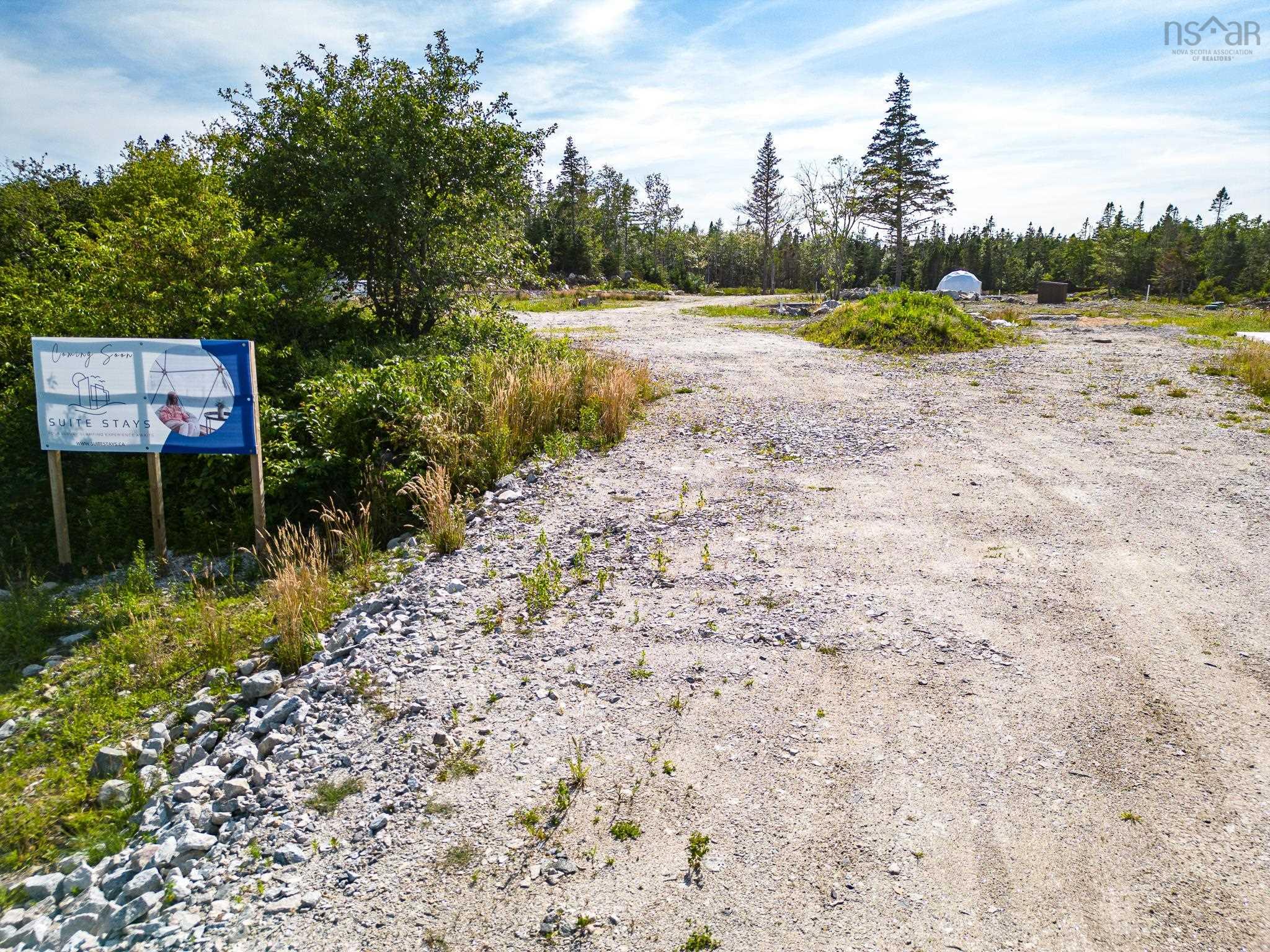 $195,000.00: 1694 West Sable Road, Louis Head