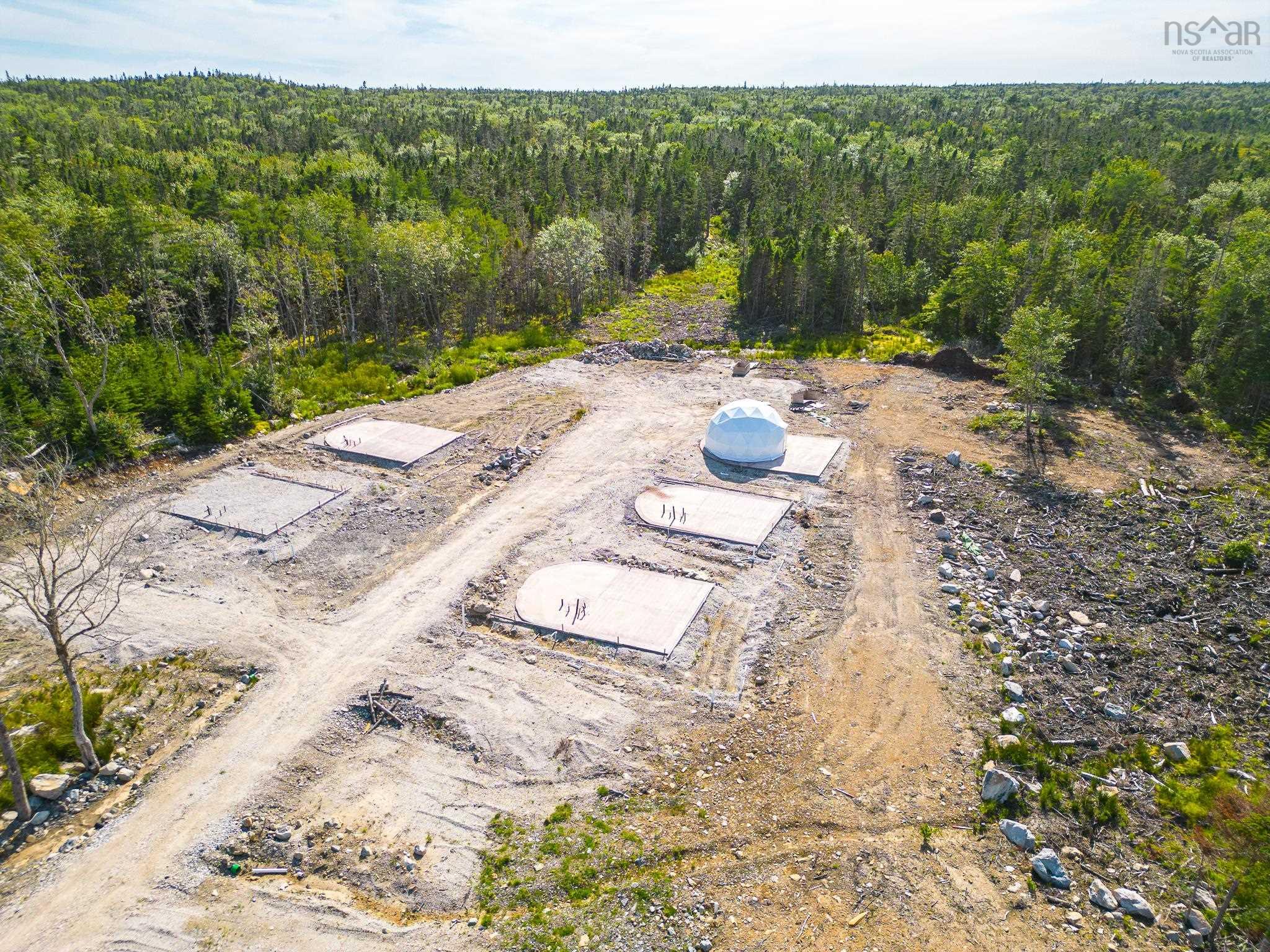 $195,000.00: 1694 West Sable Road, Louis Head