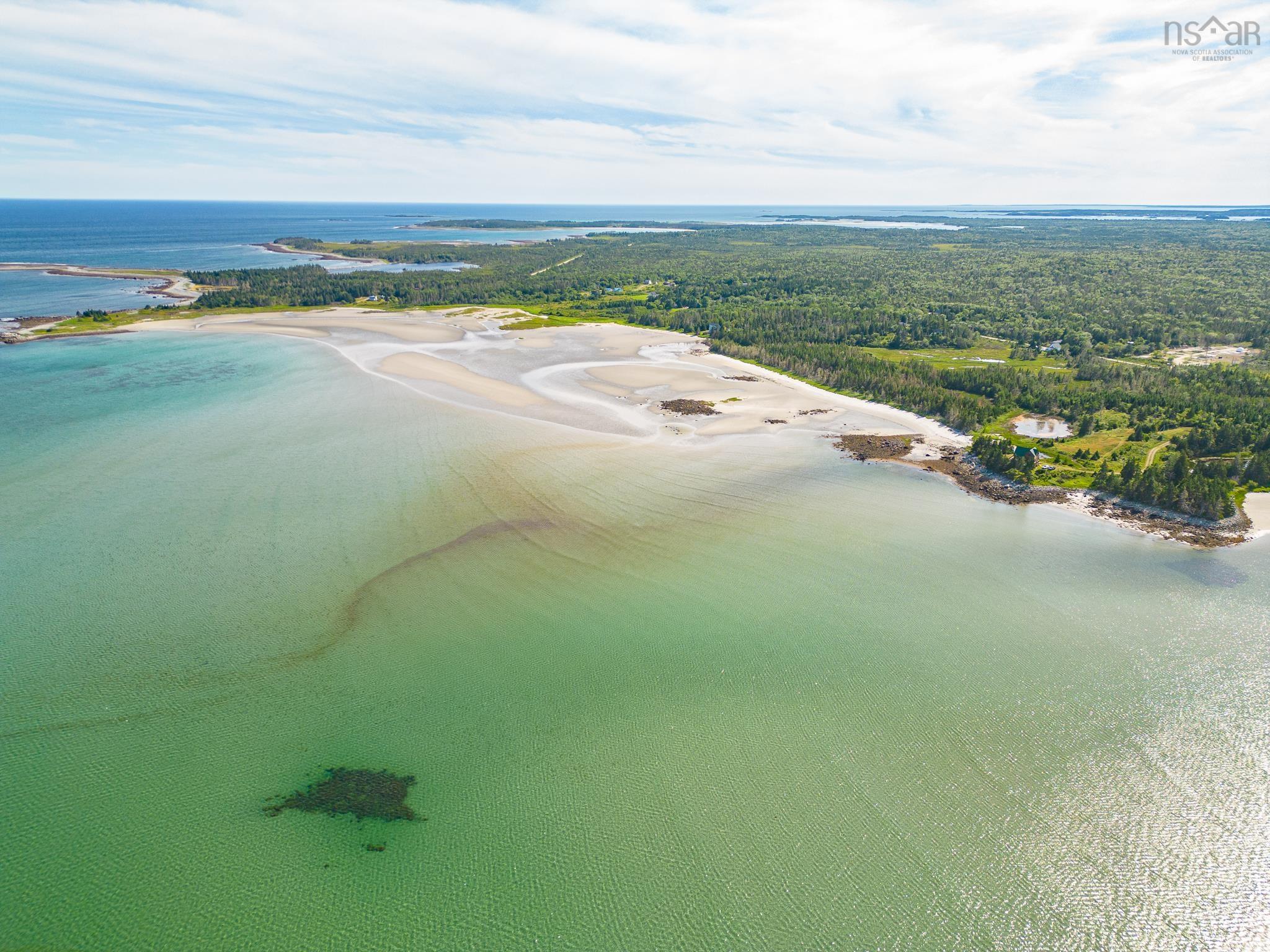 $195,000.00: 1694 West Sable Road, Louis Head