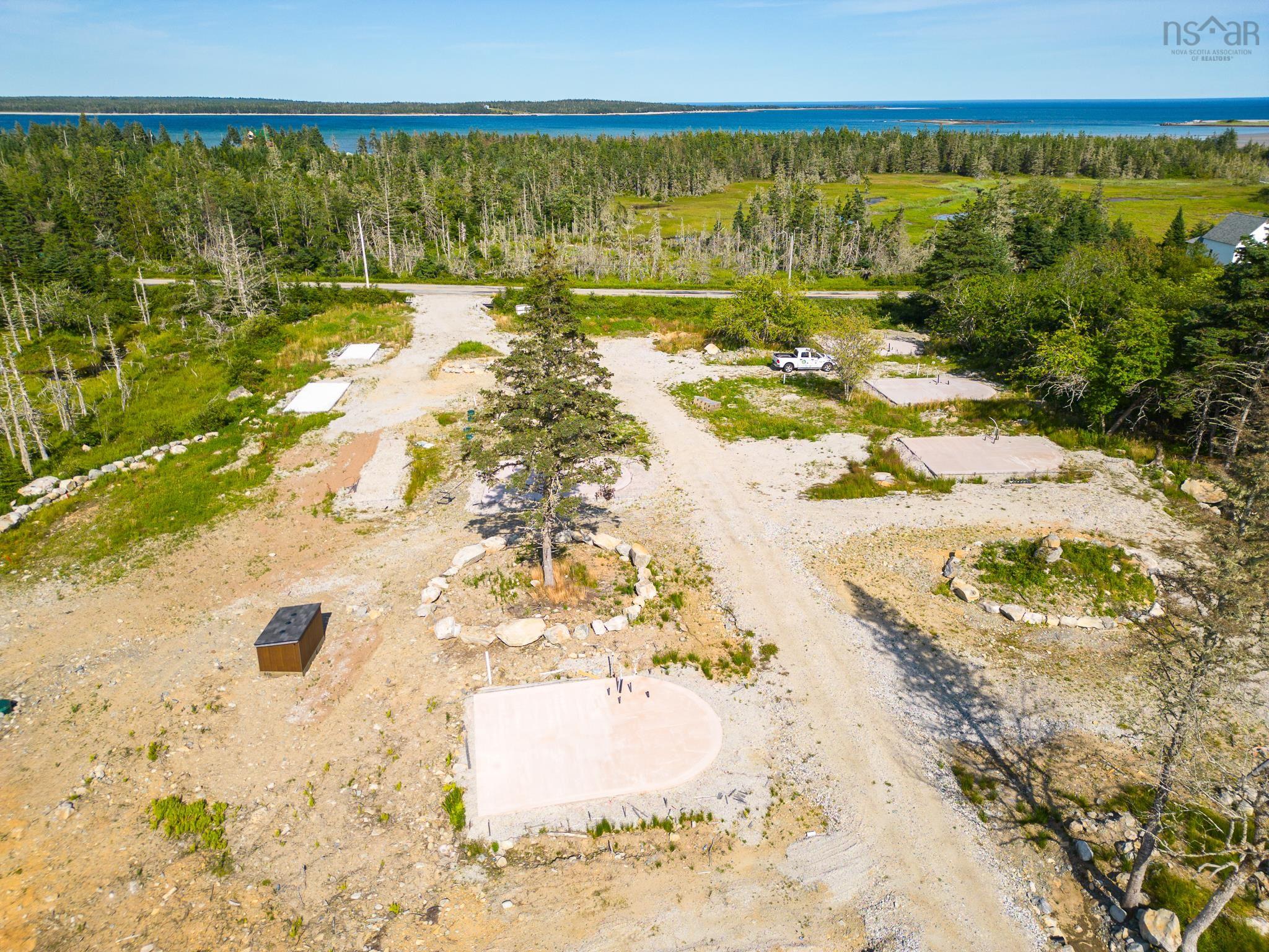 $195,000.00: 1694 West Sable Road, Louis Head