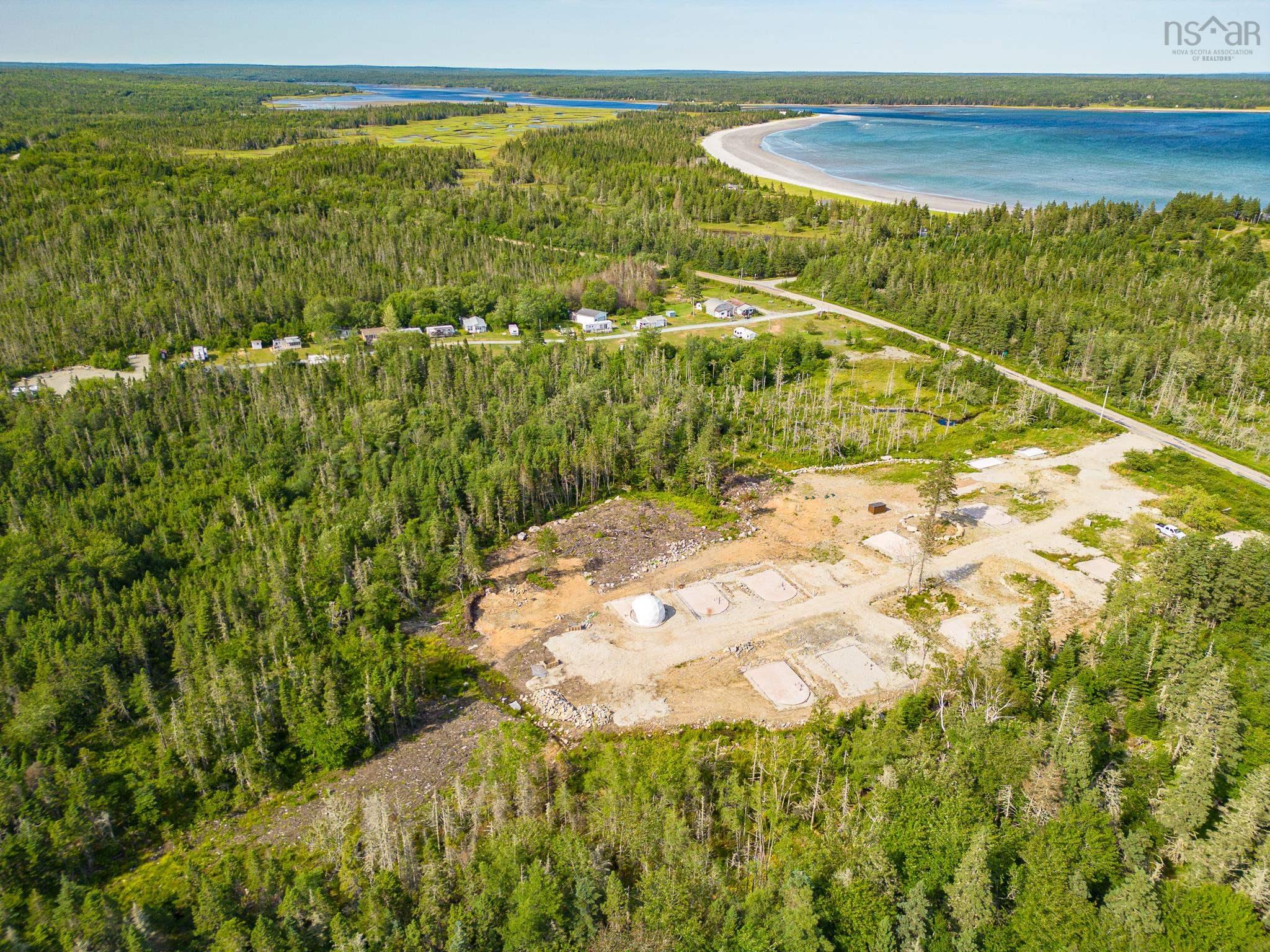 $195,000.00: 1694 West Sable Road, Louis Head