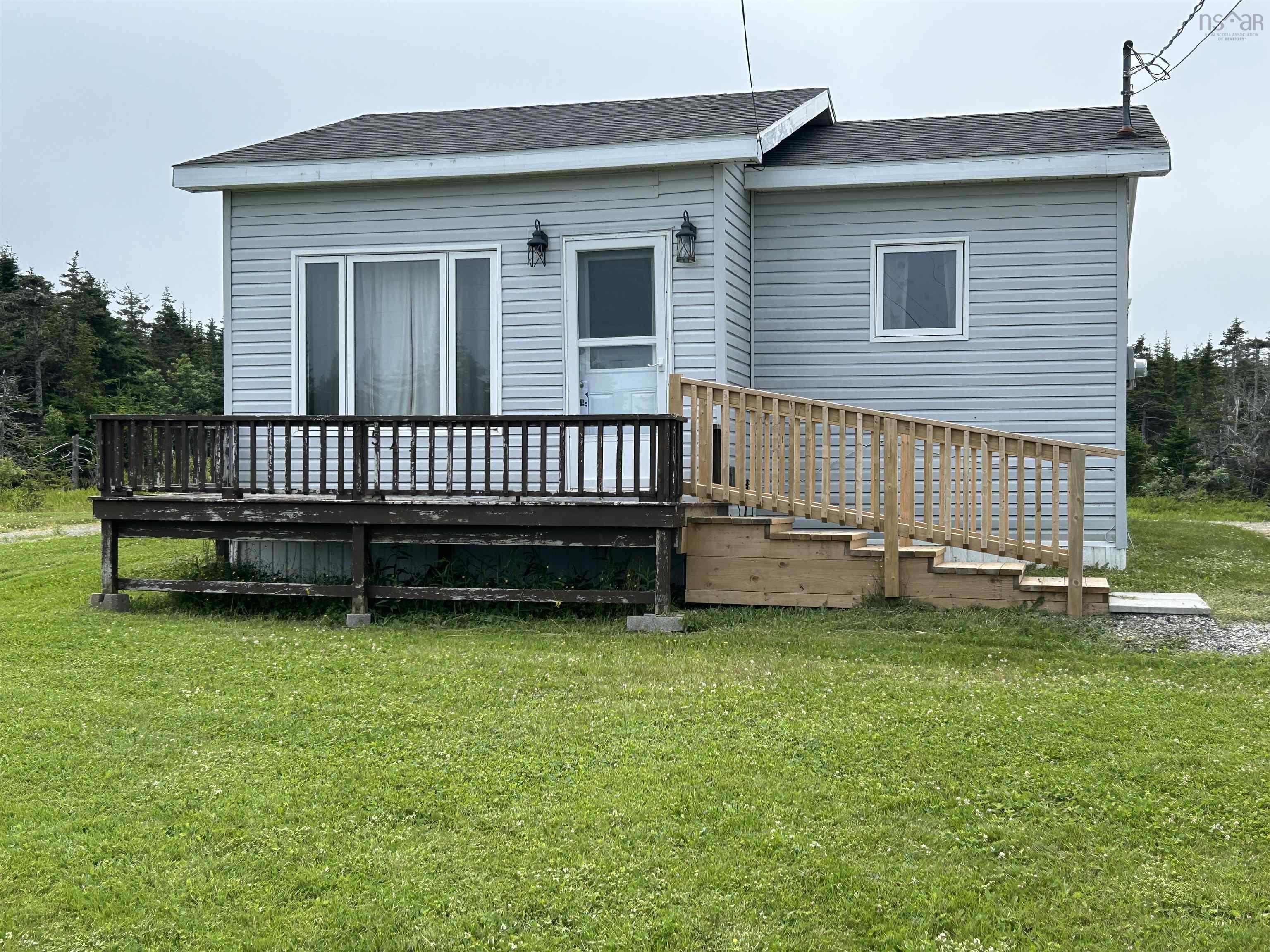 2541 Louisbourg Main A Dieu Road 