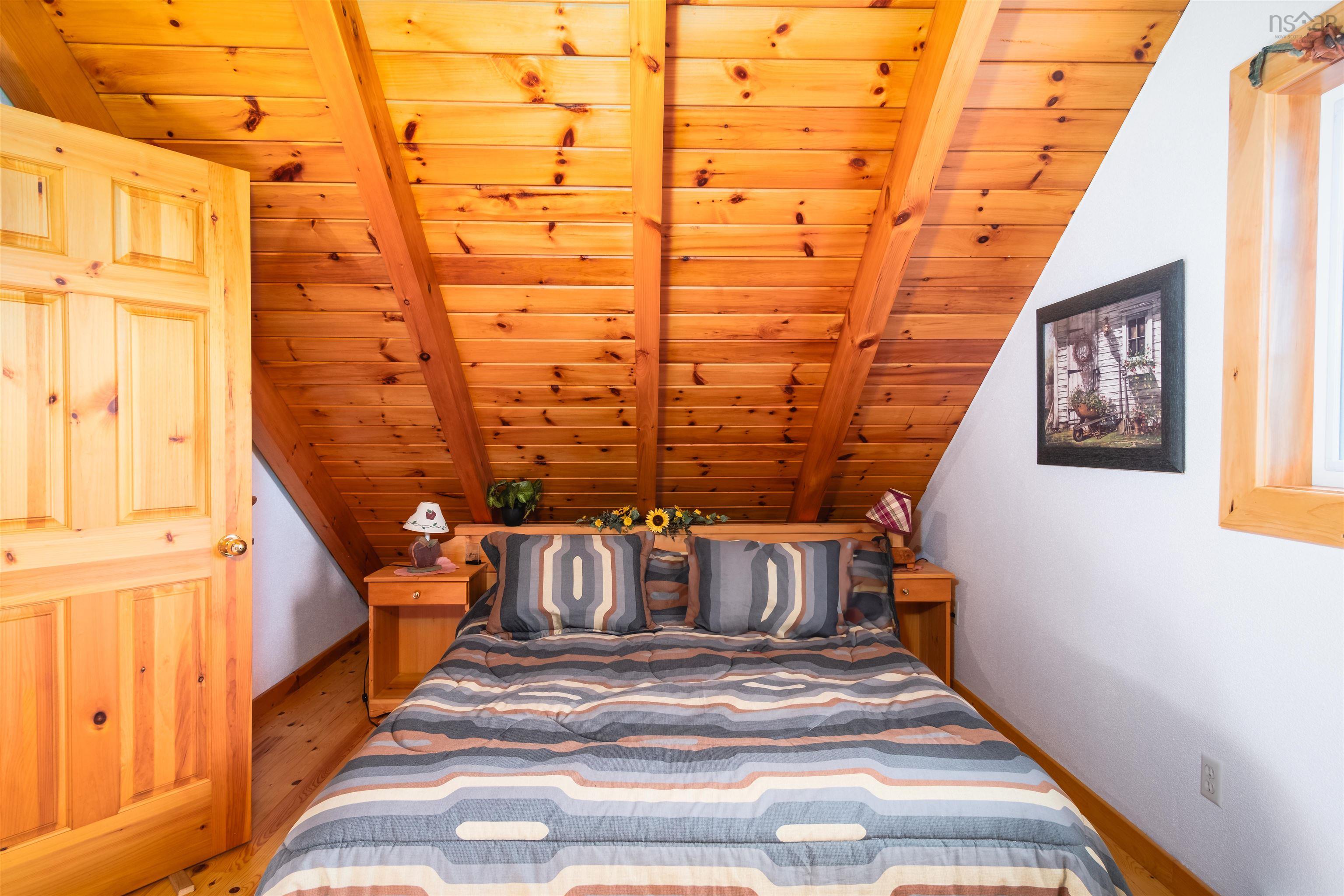 $850,000.00: 2932 Cape Gegogan Road, Goldenville