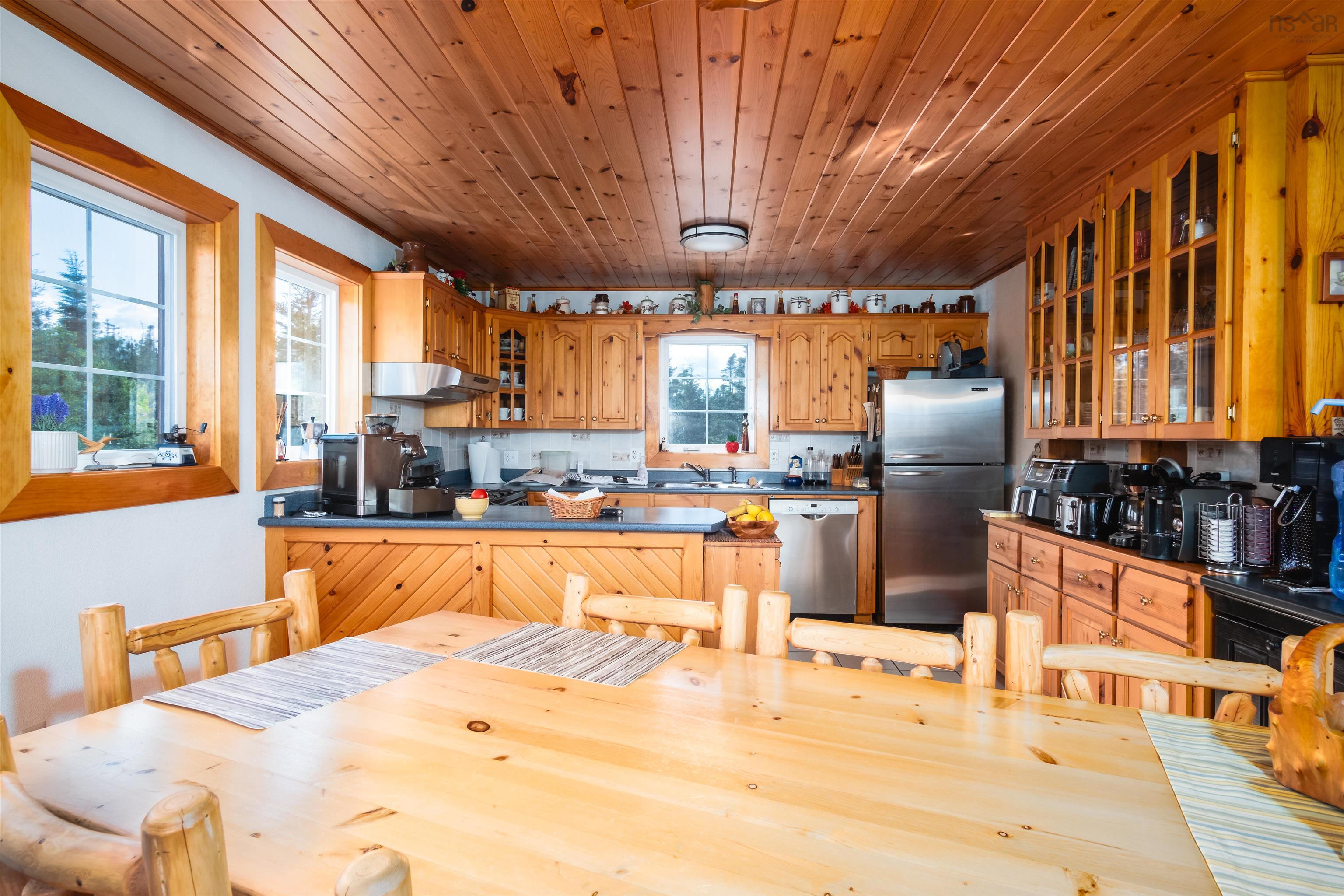 $850,000.00: 2932 Cape Gegogan Road, Goldenville