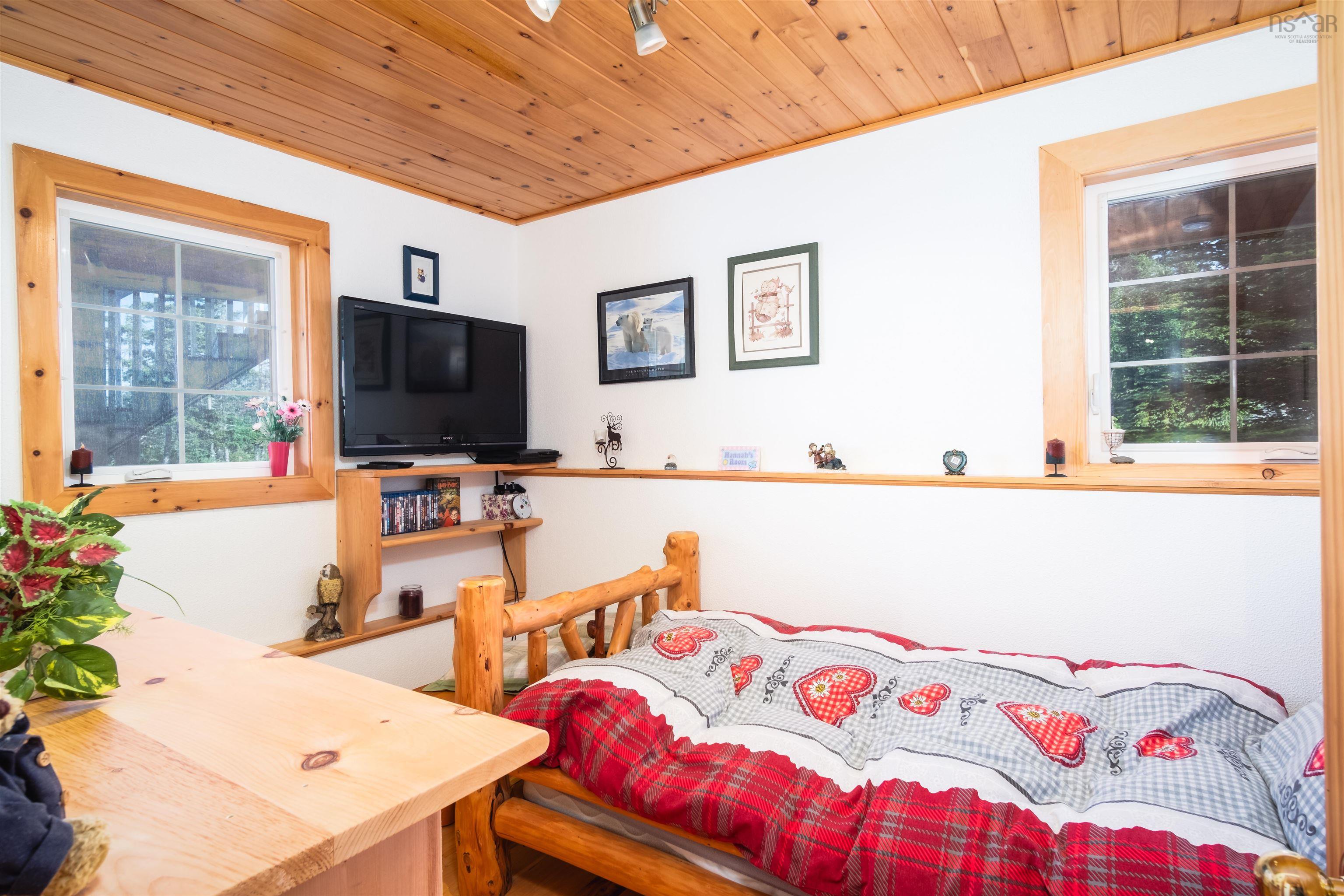 $850,000.00: 2932 Cape Gegogan Road, Goldenville